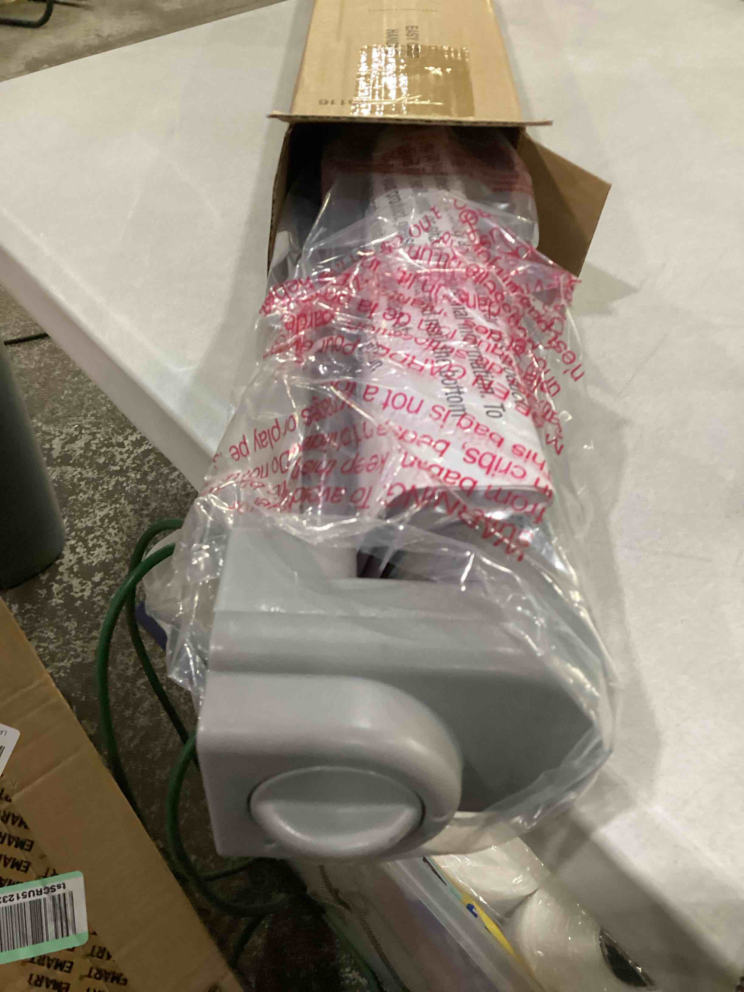 https://s3.amazonaws.com/lotting-images-prod/bidfta/TEA1477199_1747249528170.jpeg