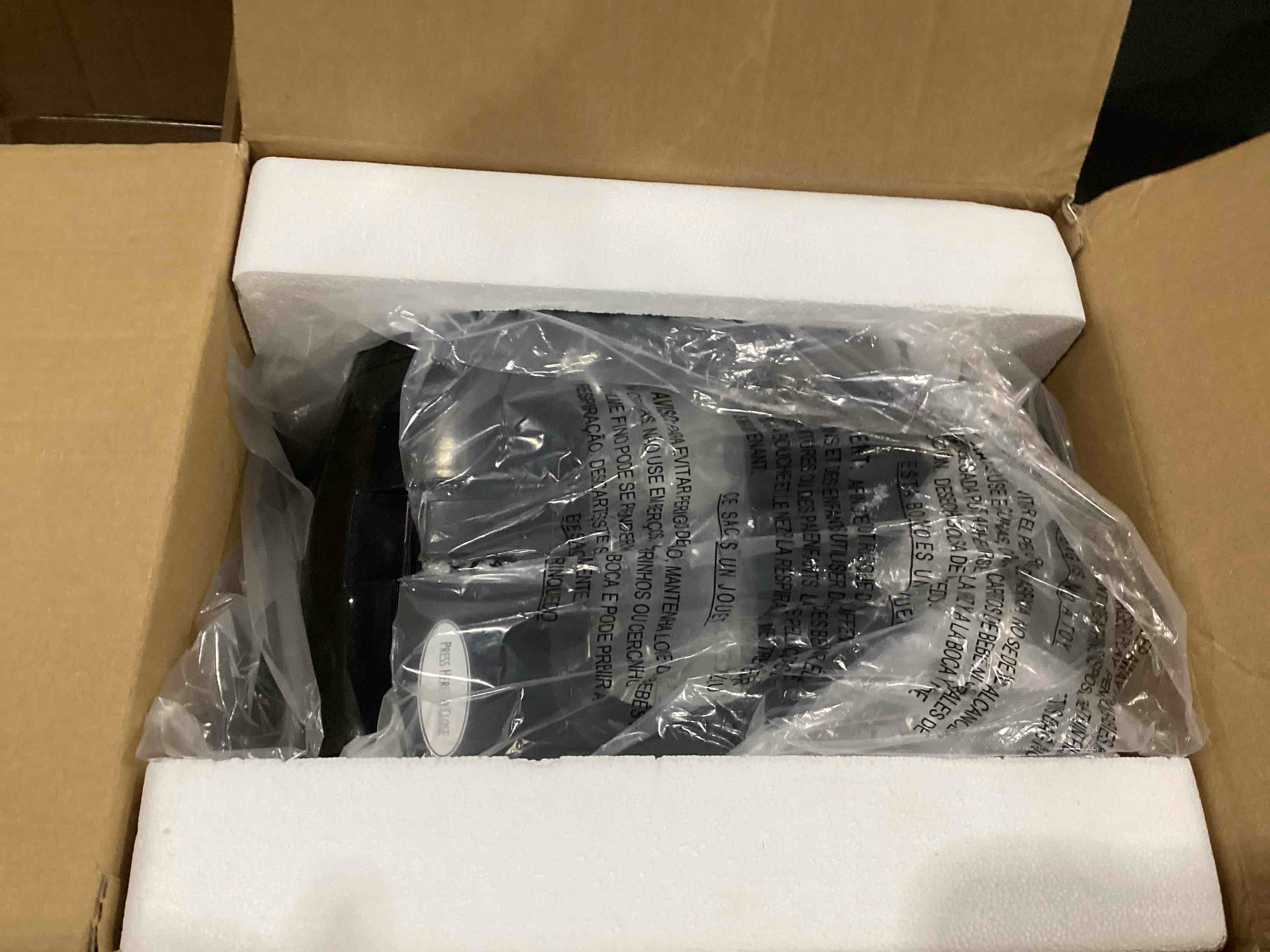 https://s3.amazonaws.com/lotting-images-prod/bidfta/TEA1478464_1748351379914.jpeg