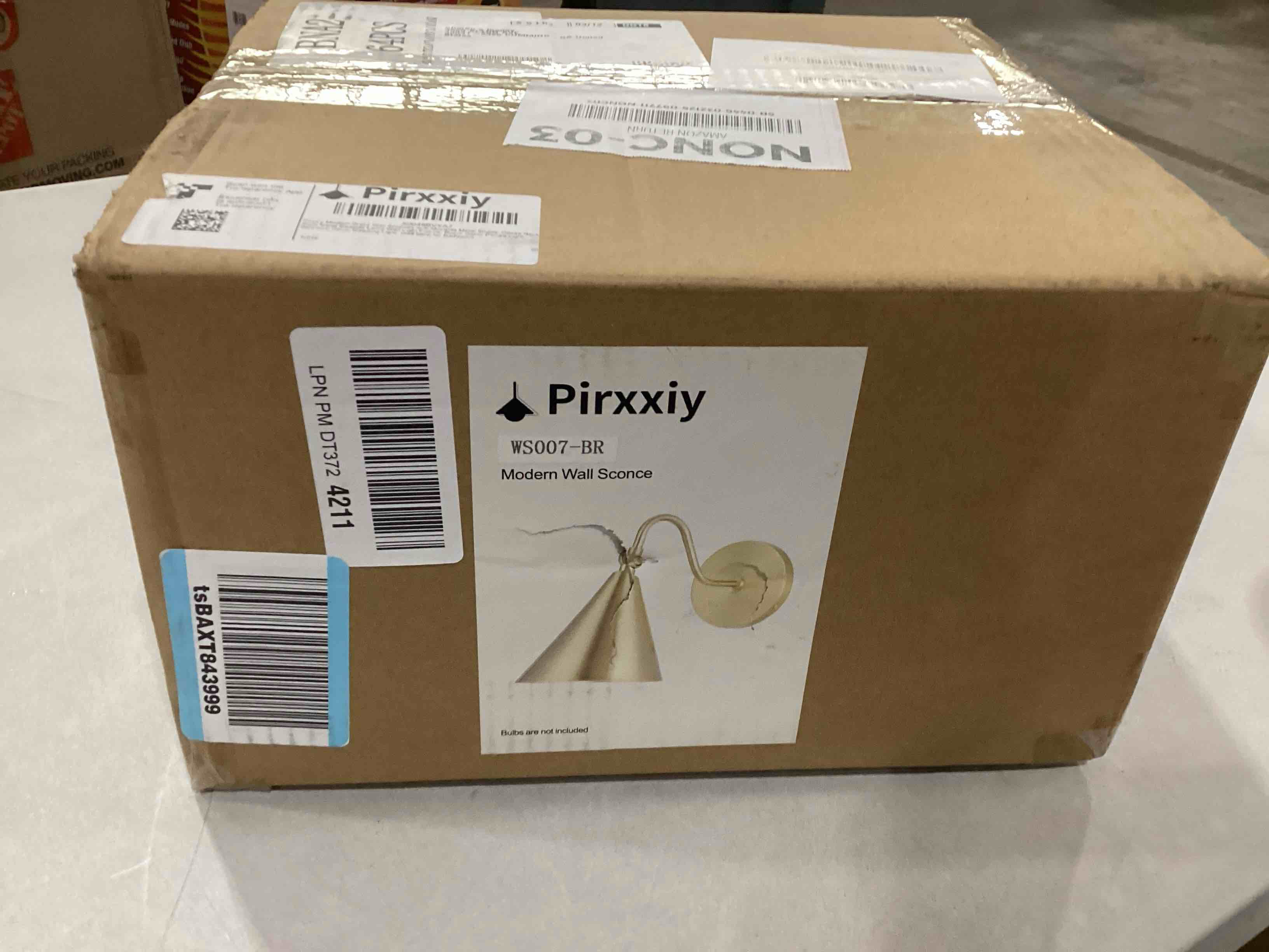 https://s3.amazonaws.com/lotting-images-prod/bidfta/TEA1478595_1748443783891.jpeg