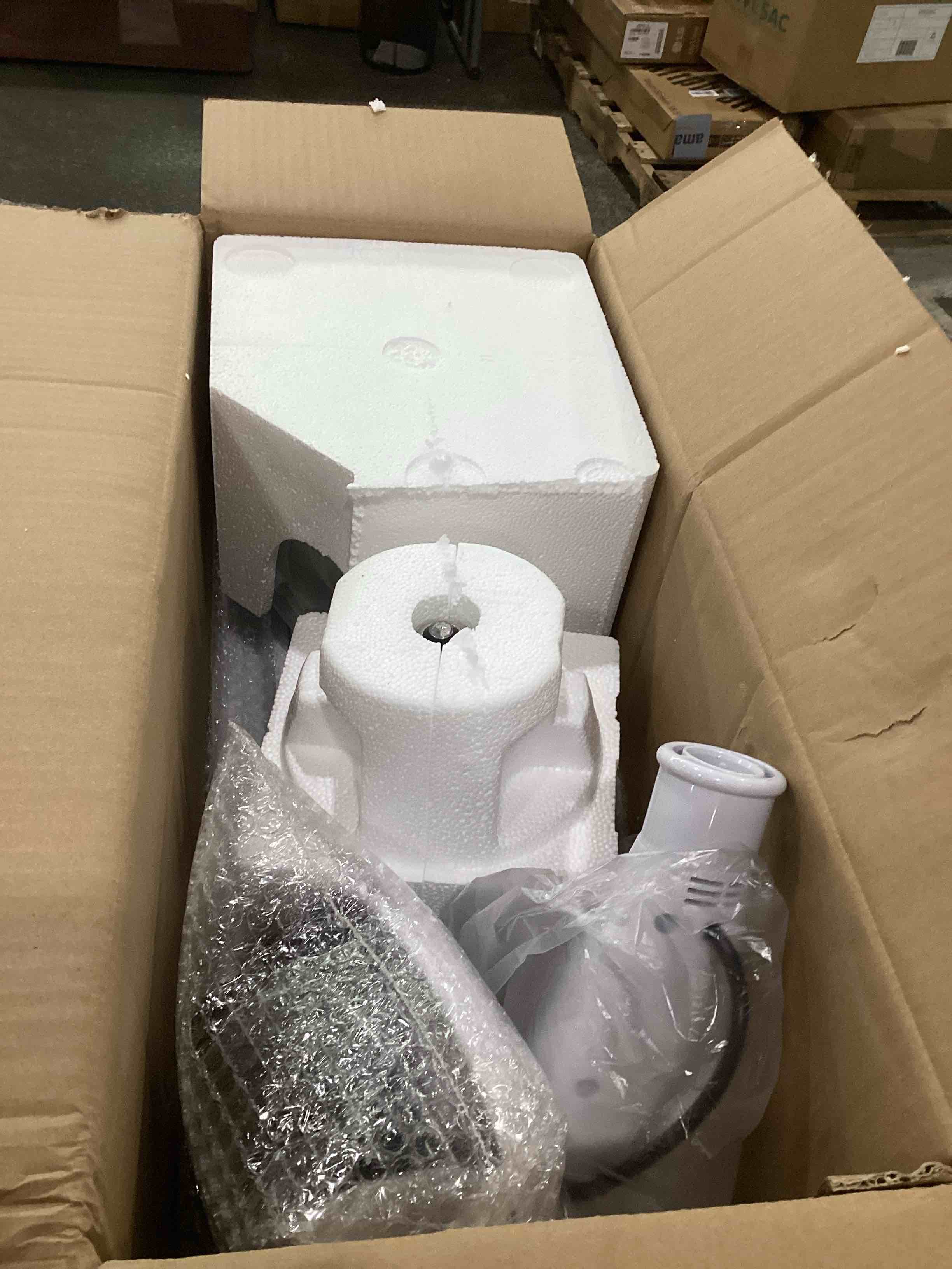 https://s3.amazonaws.com/lotting-images-prod/bidfta/TEA1478782_1748623448305.jpeg