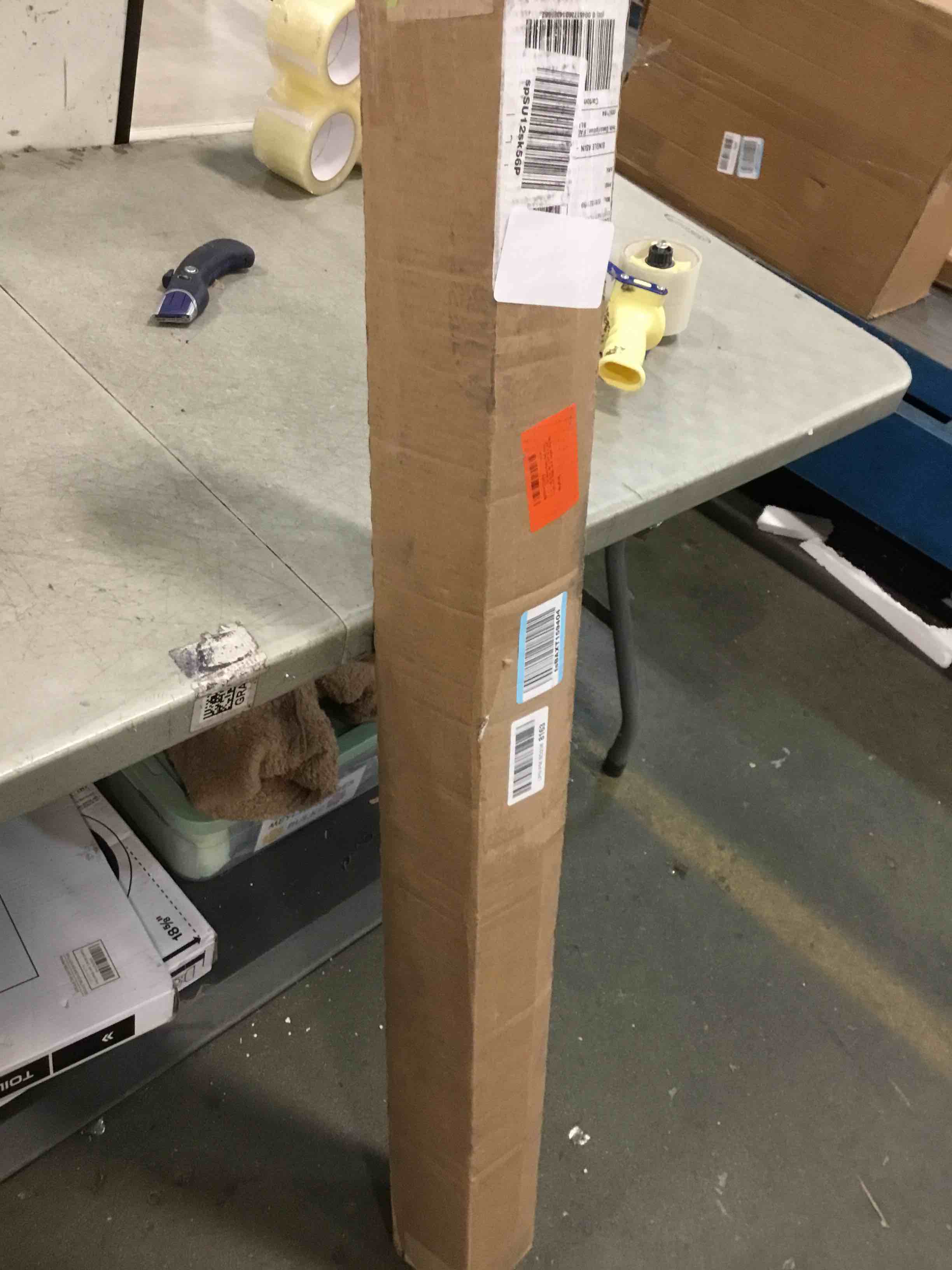 https://s3.amazonaws.com/lotting-images-prod/bidfta/TEA1480389_1733320906902.jpeg