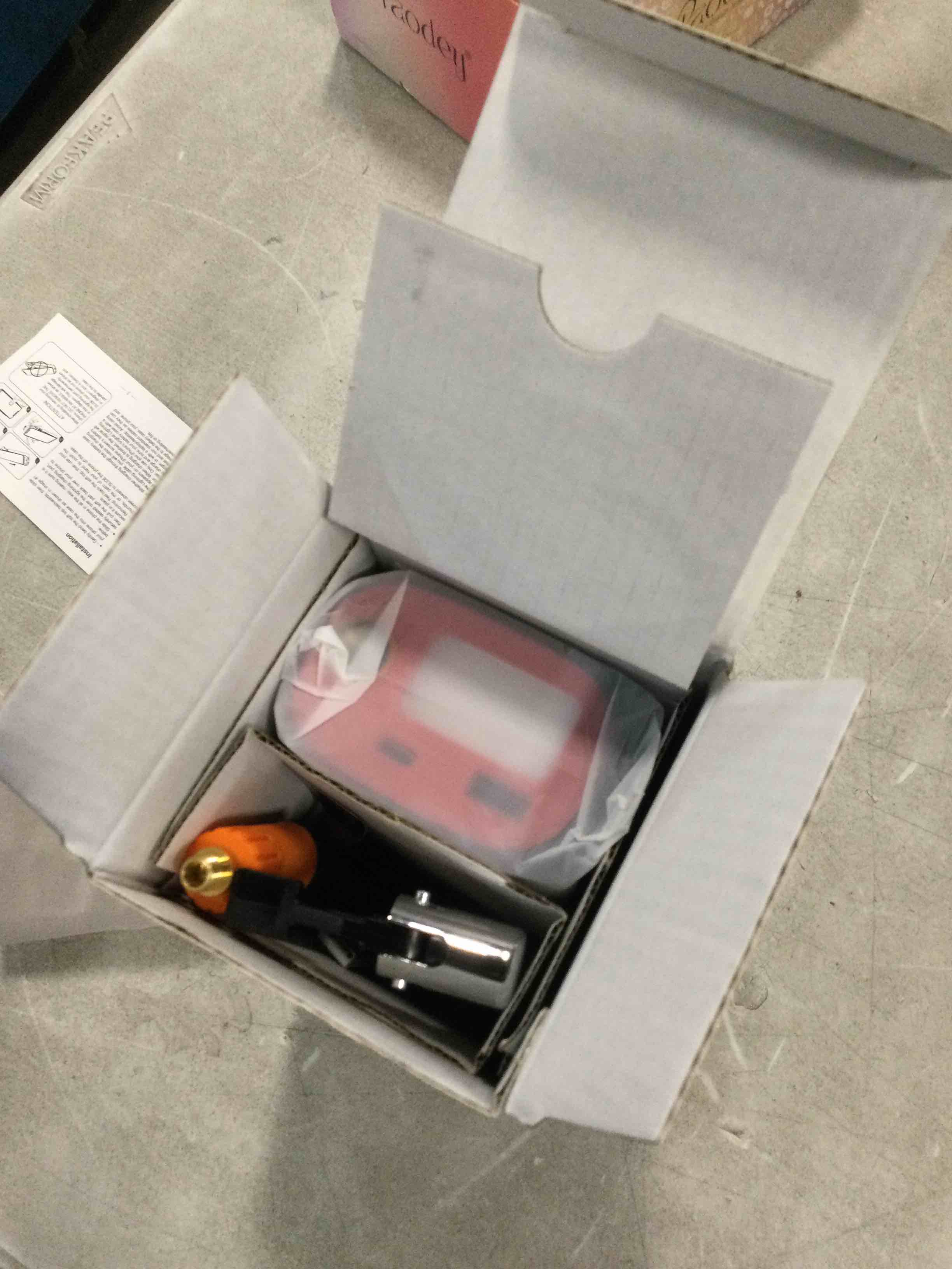 https://s3.amazonaws.com/lotting-images-prod/bidfta/TEA1480802_1733429654689.jpeg