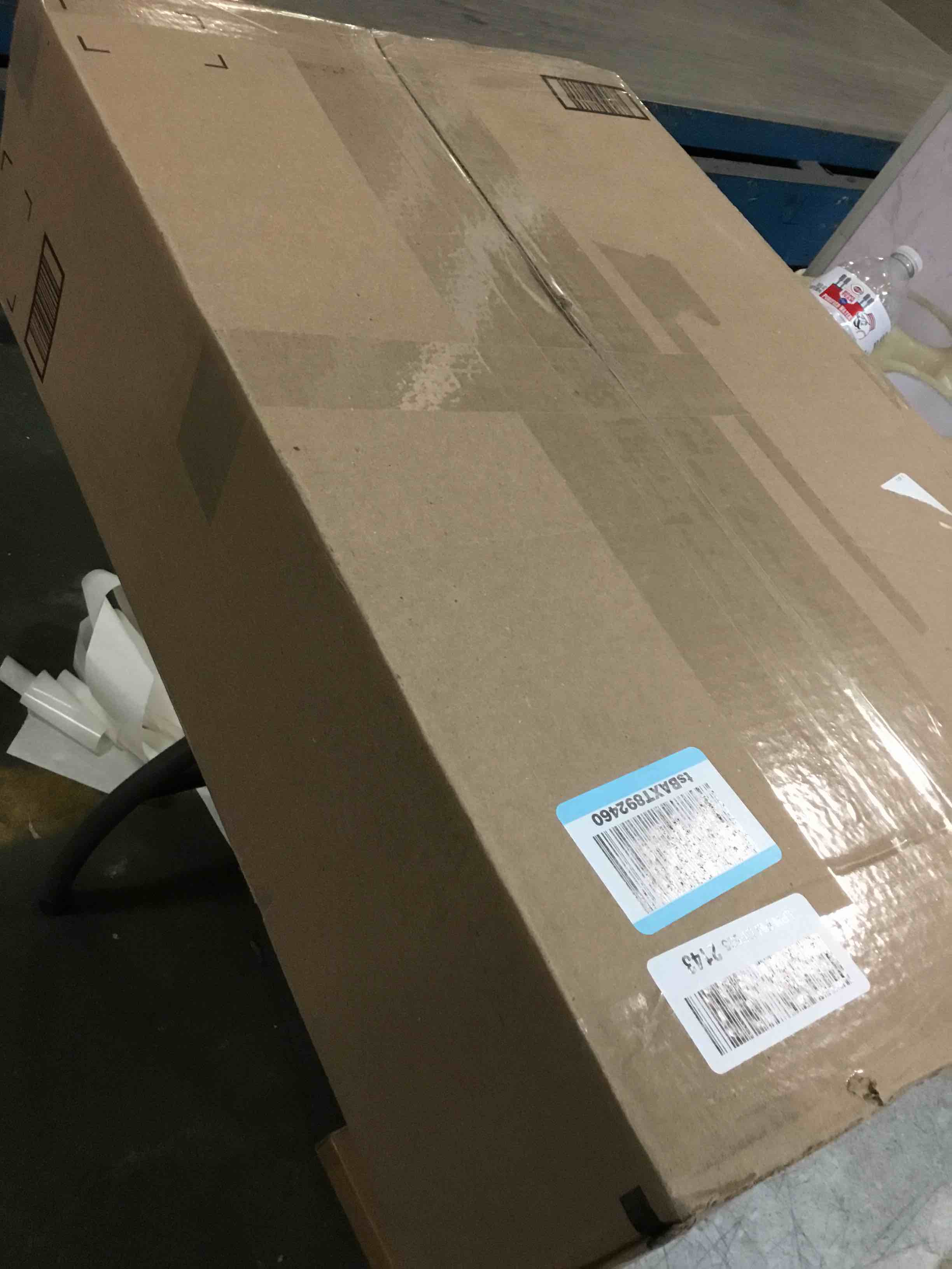 https://s3.amazonaws.com/lotting-images-prod/bidfta/TEA1482828_1734624059351.jpeg