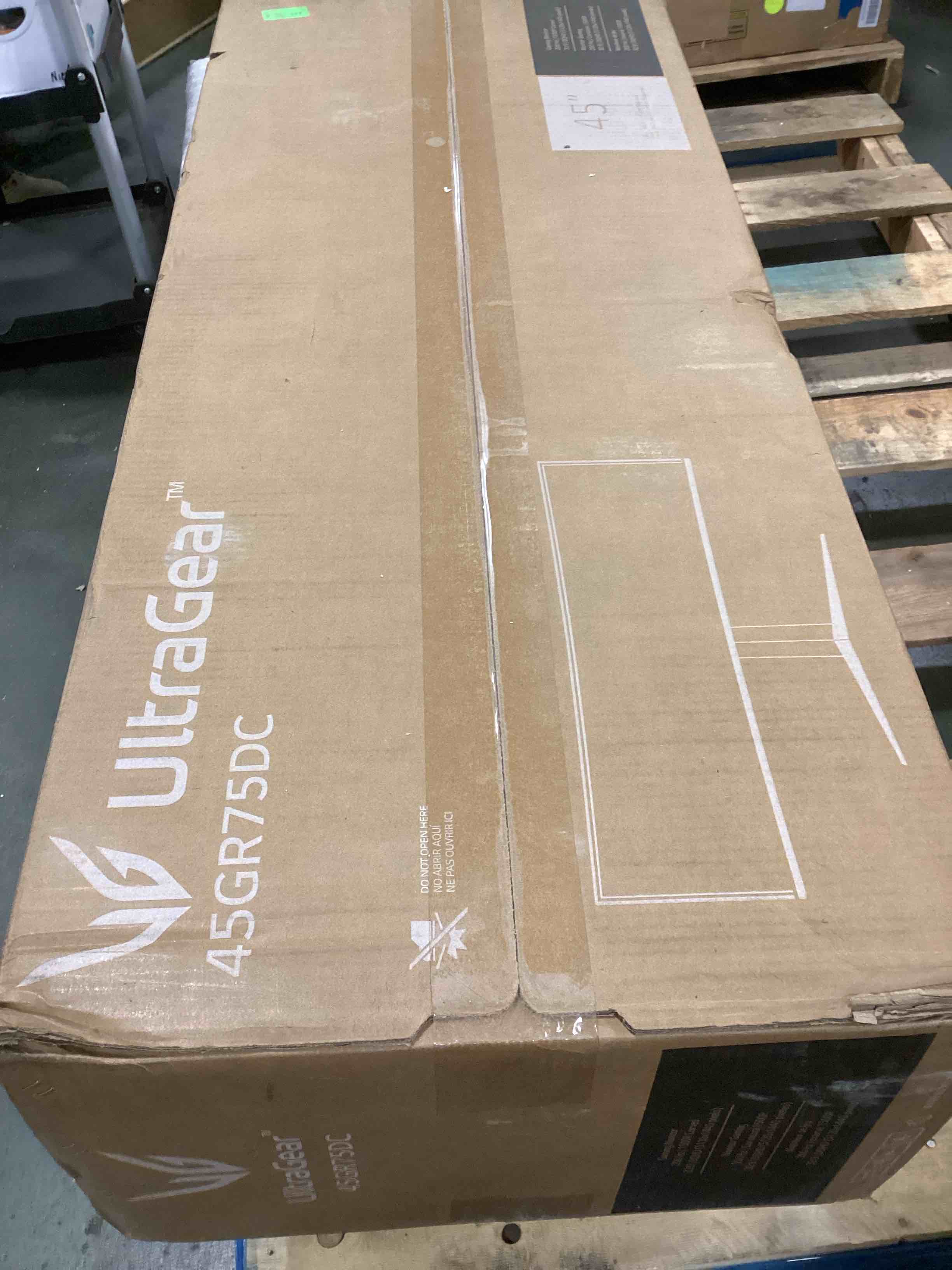 https://s3.amazonaws.com/lotting-images-prod/bidfta/TEA1485039_1736542539833.jpeg