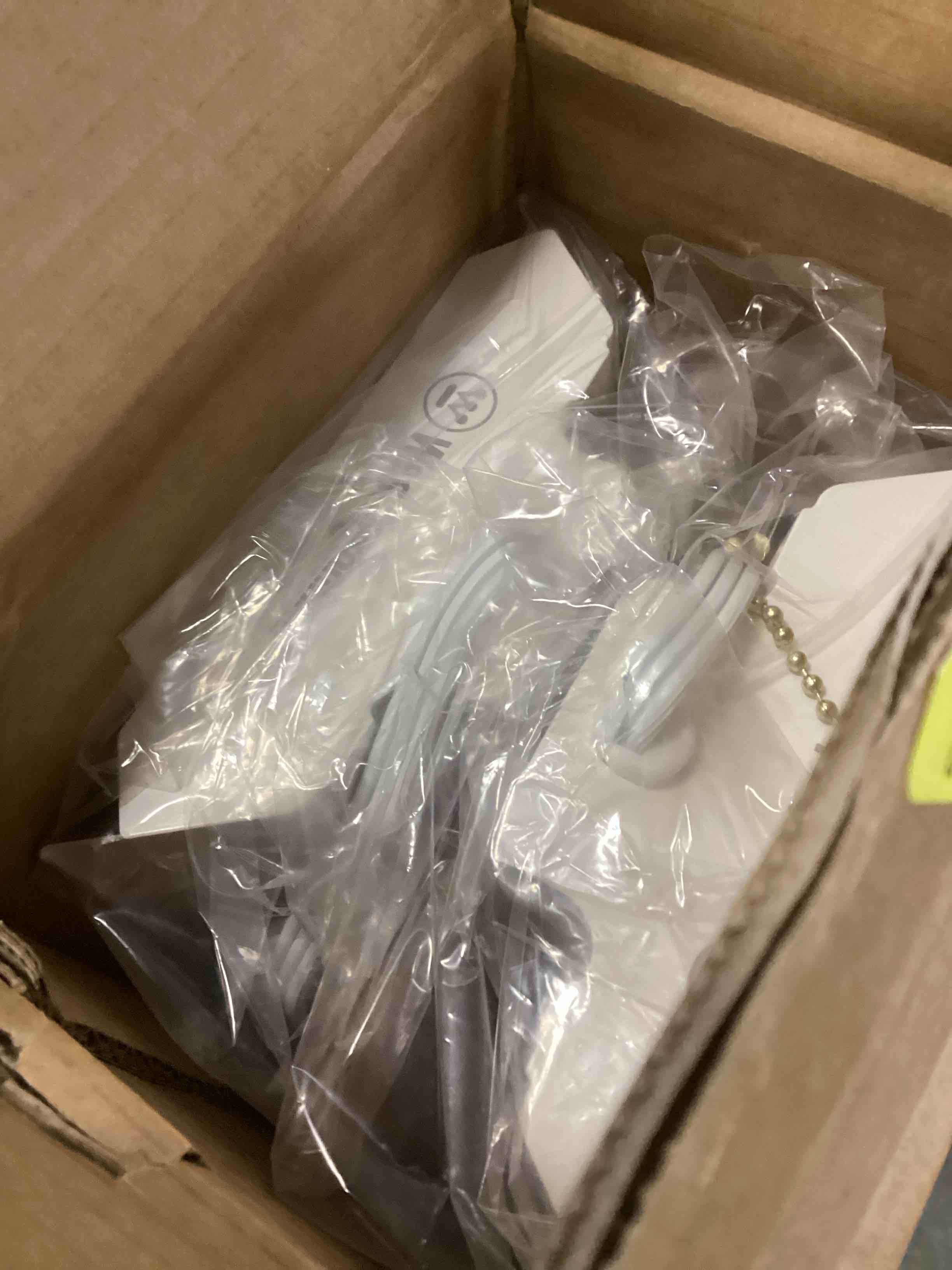 https://s3.amazonaws.com/lotting-images-prod/bidfta/TEA1485153_1736791901545.jpeg