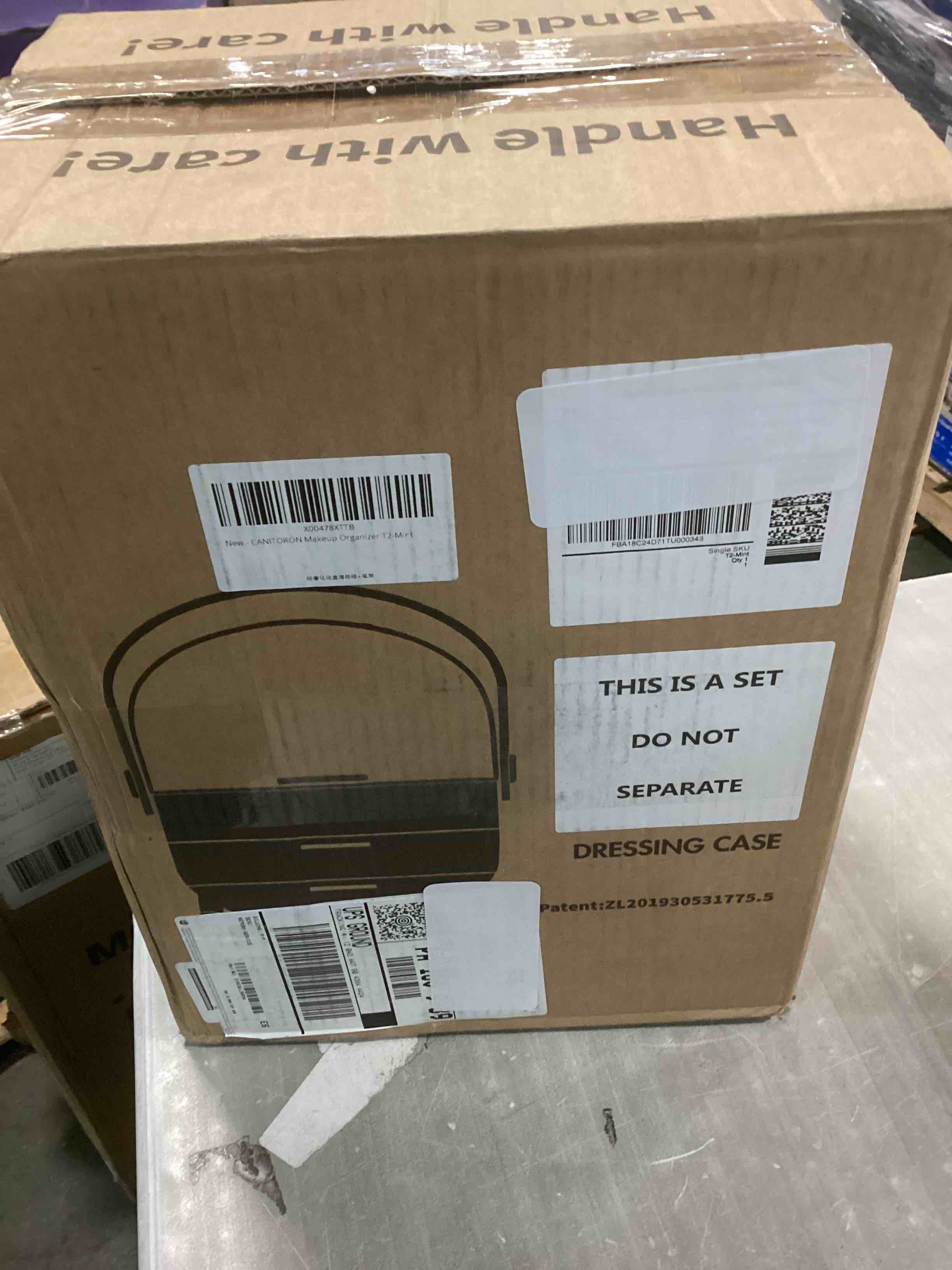 https://s3.amazonaws.com/lotting-images-prod/bidfta/TEA1486662_1734727924890.jpeg