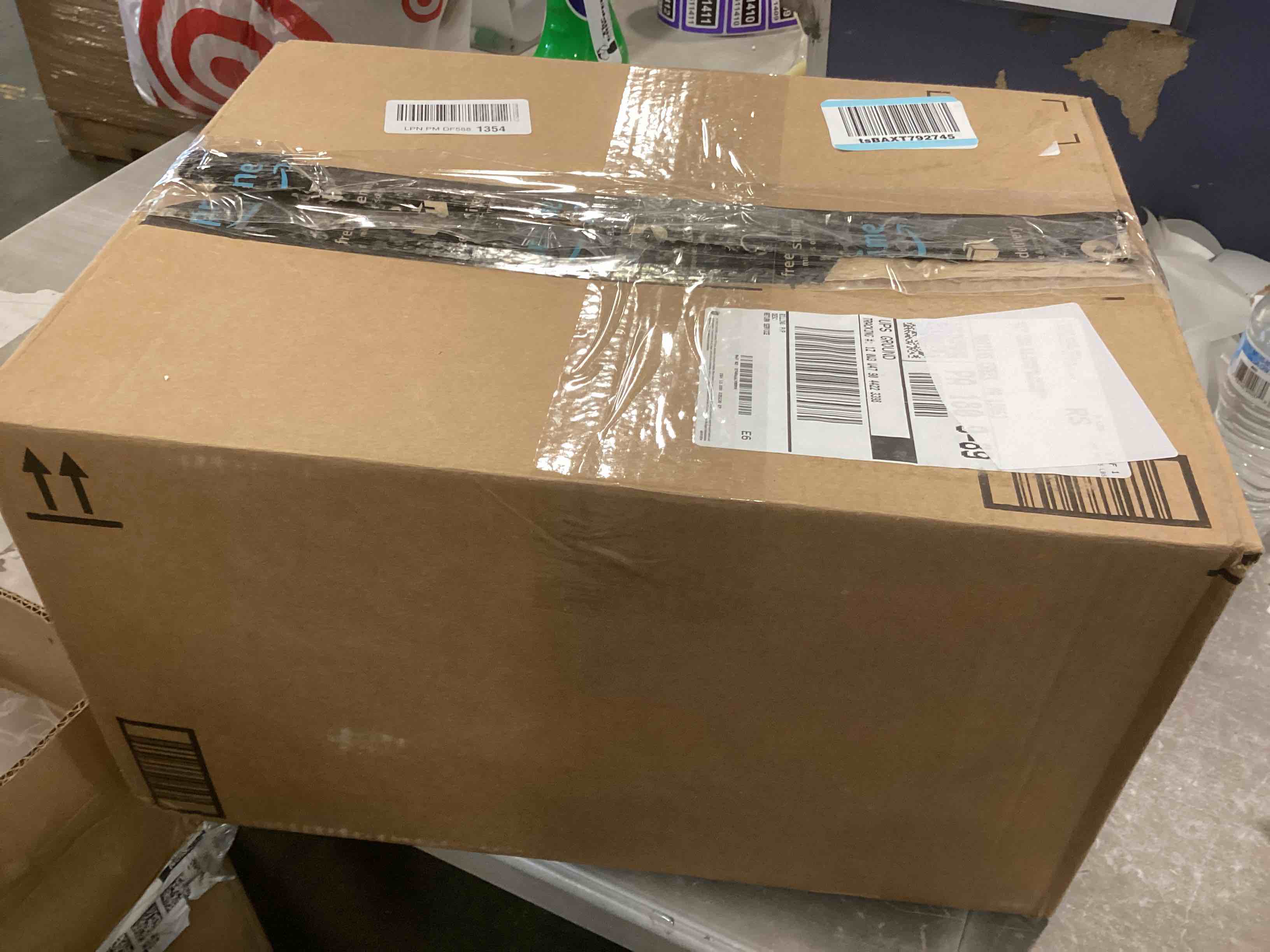 https://s3.amazonaws.com/lotting-images-prod/bidfta/TEA1486722_1734790954322.jpeg
