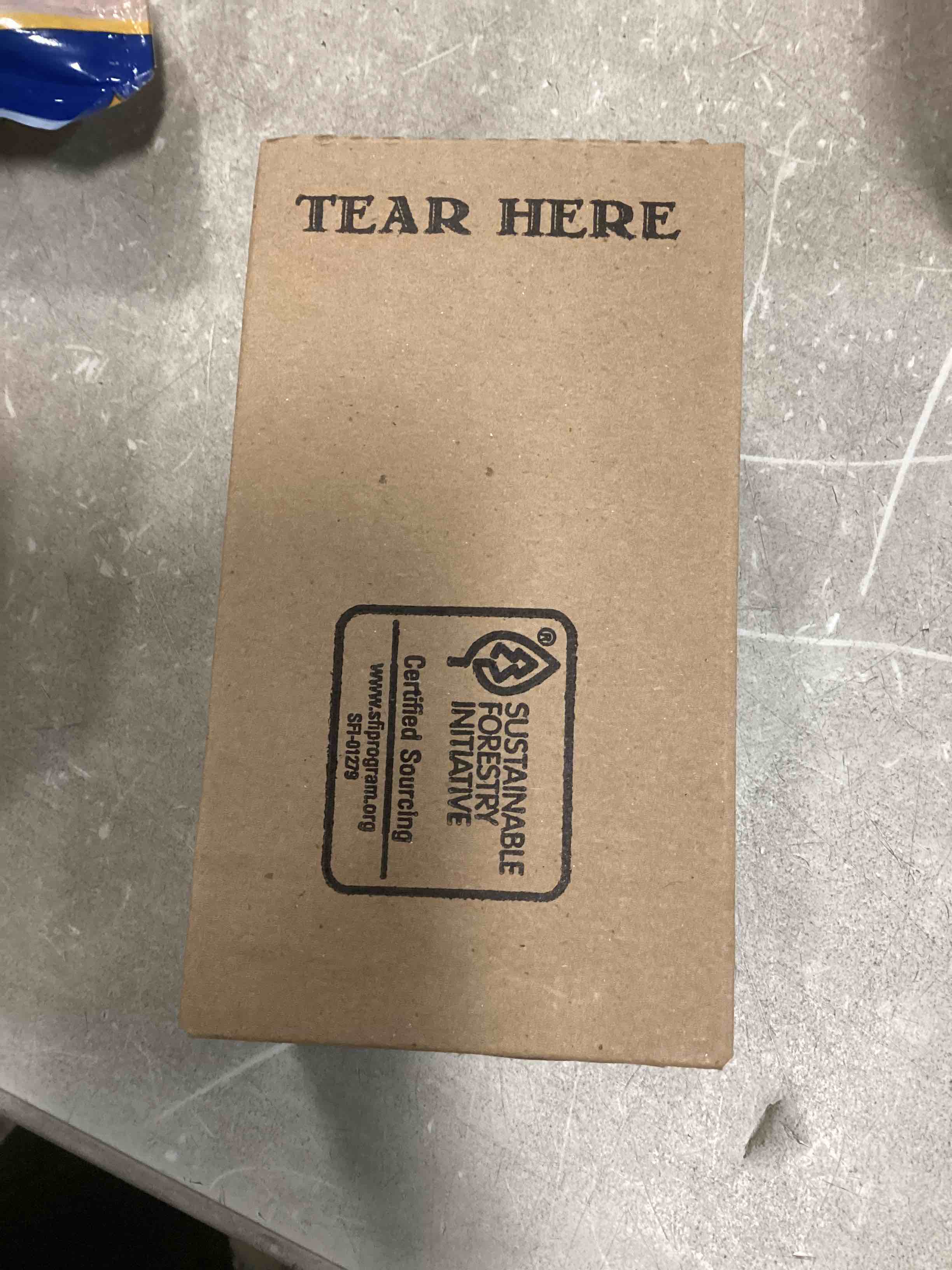https://s3.amazonaws.com/lotting-images-prod/bidfta/TEA1487186_1735061634890.jpeg