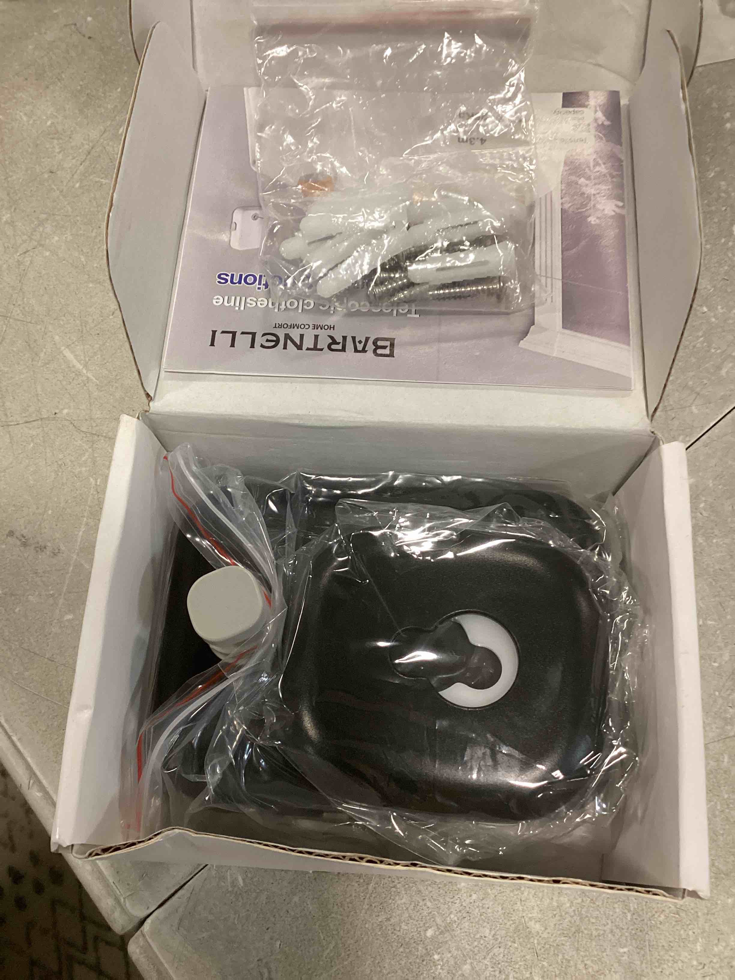 https://s3.amazonaws.com/lotting-images-prod/bidfta/TEA1487250_1735067543280.jpeg