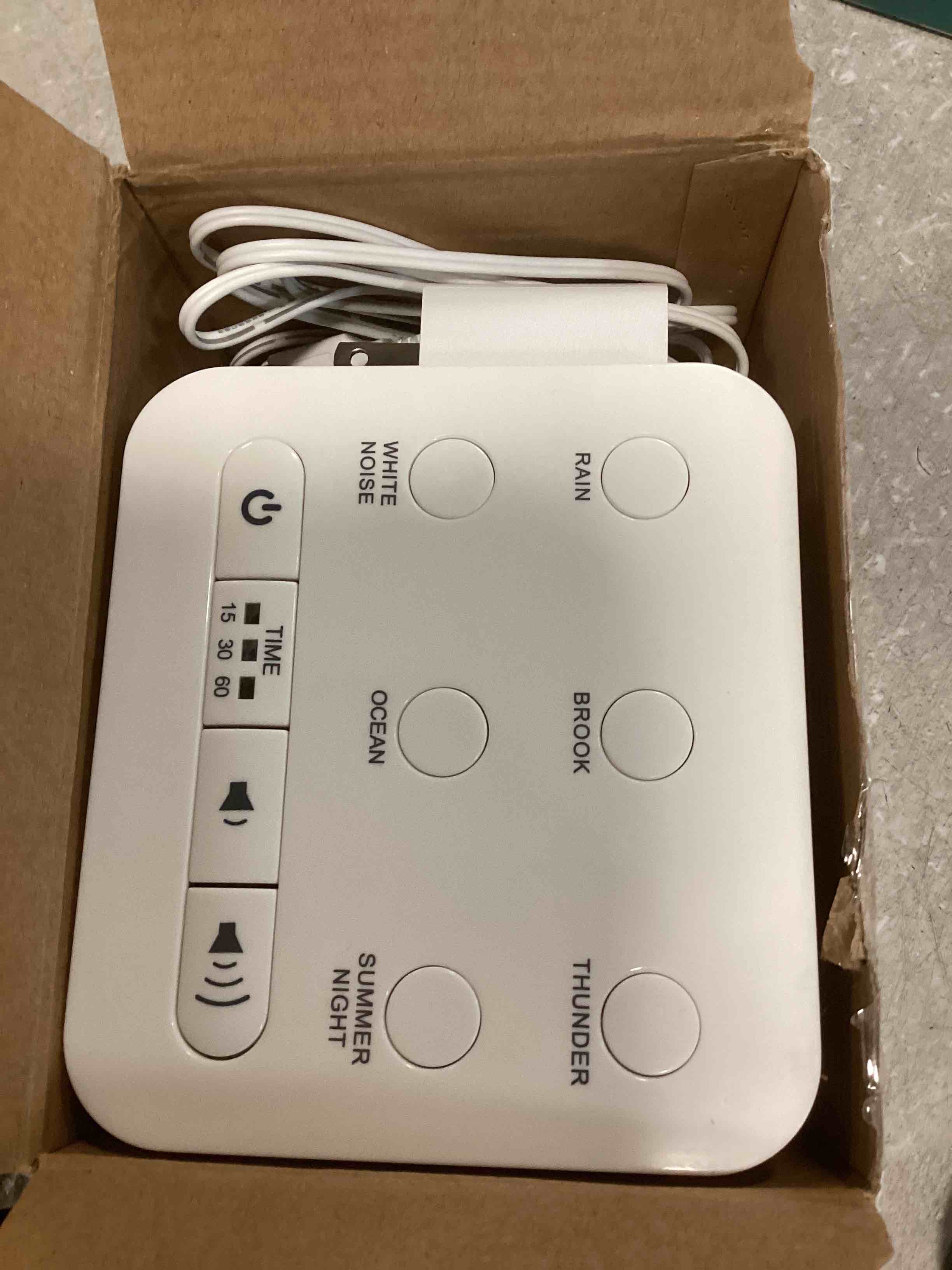 https://s3.amazonaws.com/lotting-images-prod/bidfta/TEA1487284_1735072434261.jpeg