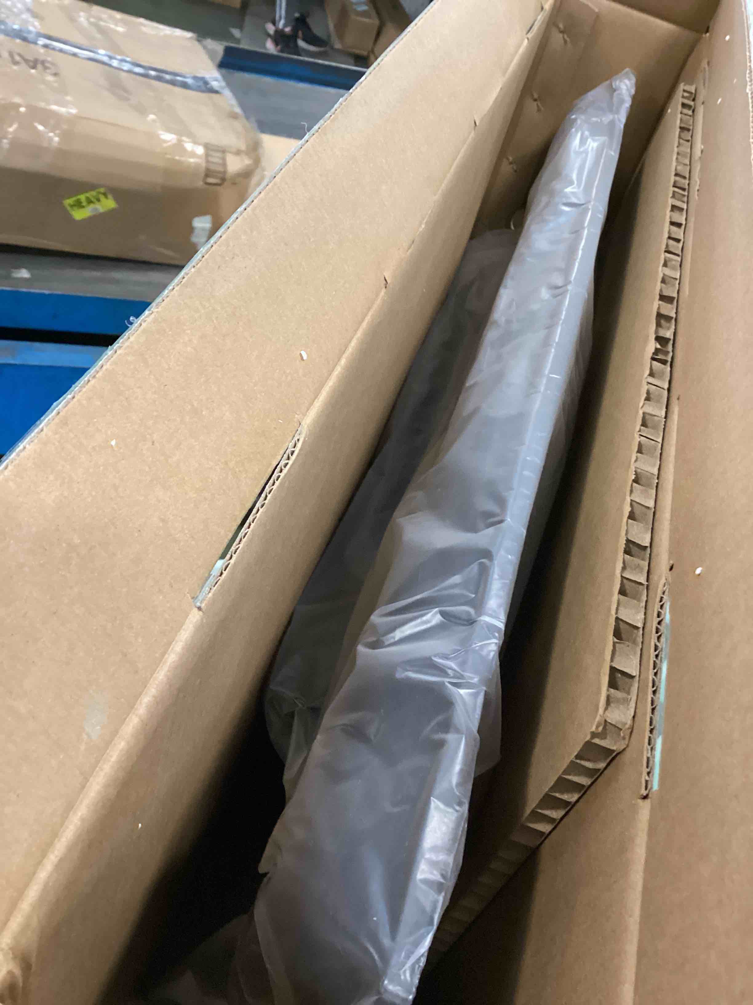 https://s3.amazonaws.com/lotting-images-prod/bidfta/TEA1487616_1735835873869.jpeg