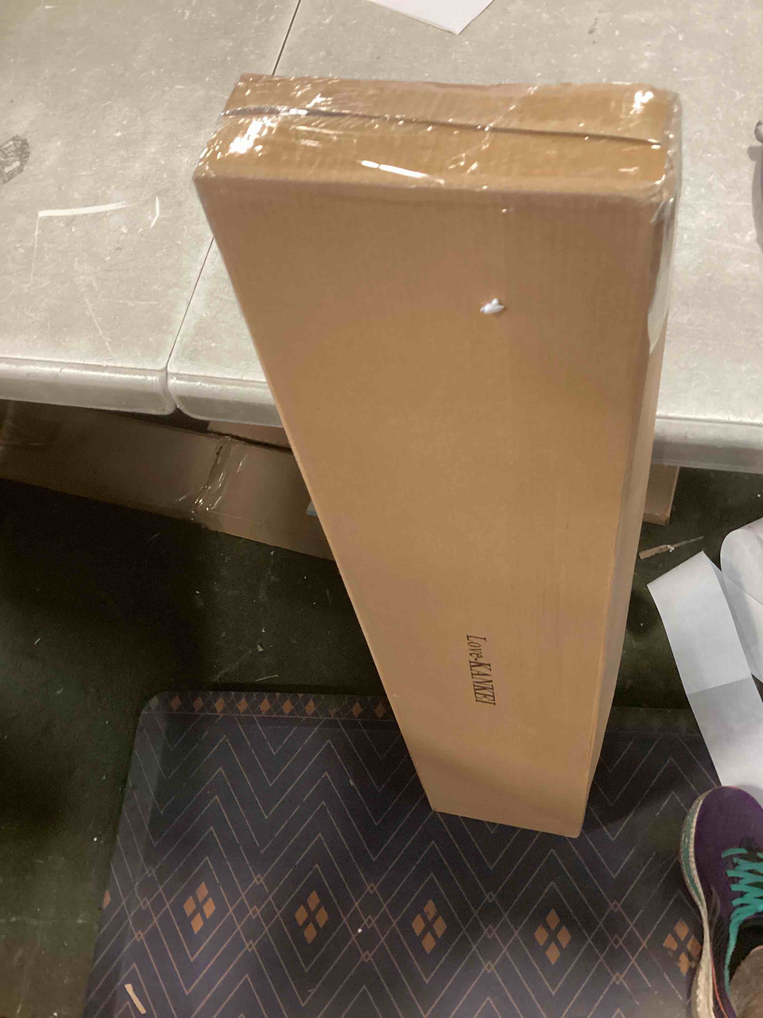 https://s3.amazonaws.com/lotting-images-prod/bidfta/TEA1487995_1736003084416.jpeg