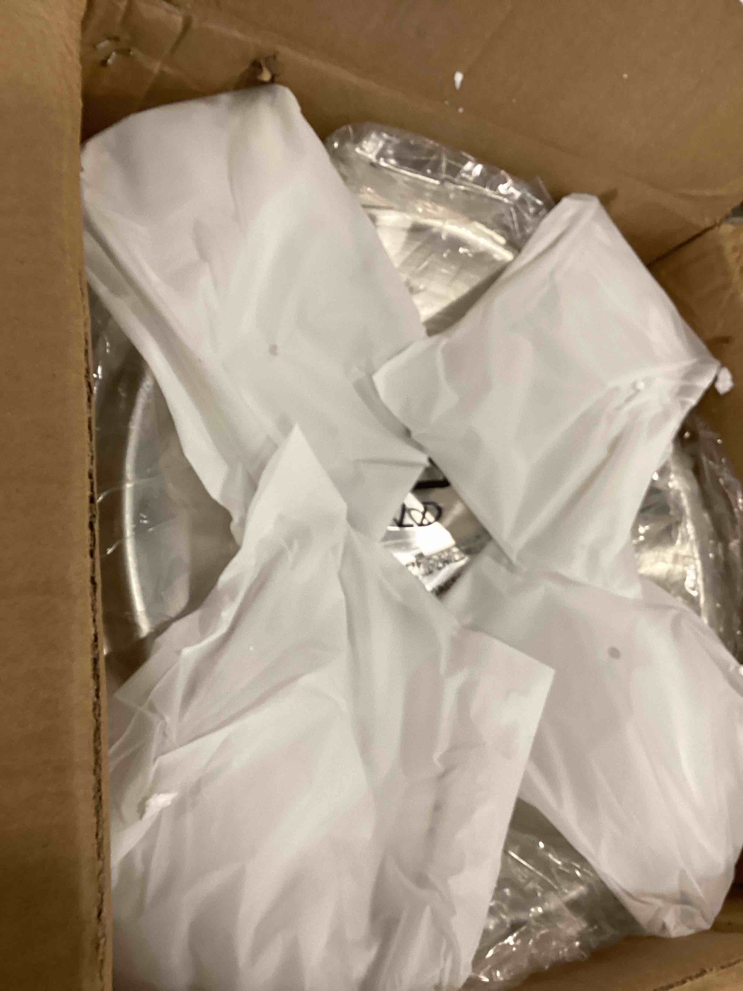 https://s3.amazonaws.com/lotting-images-prod/bidfta/TEA1488305_1736433695985.jpeg