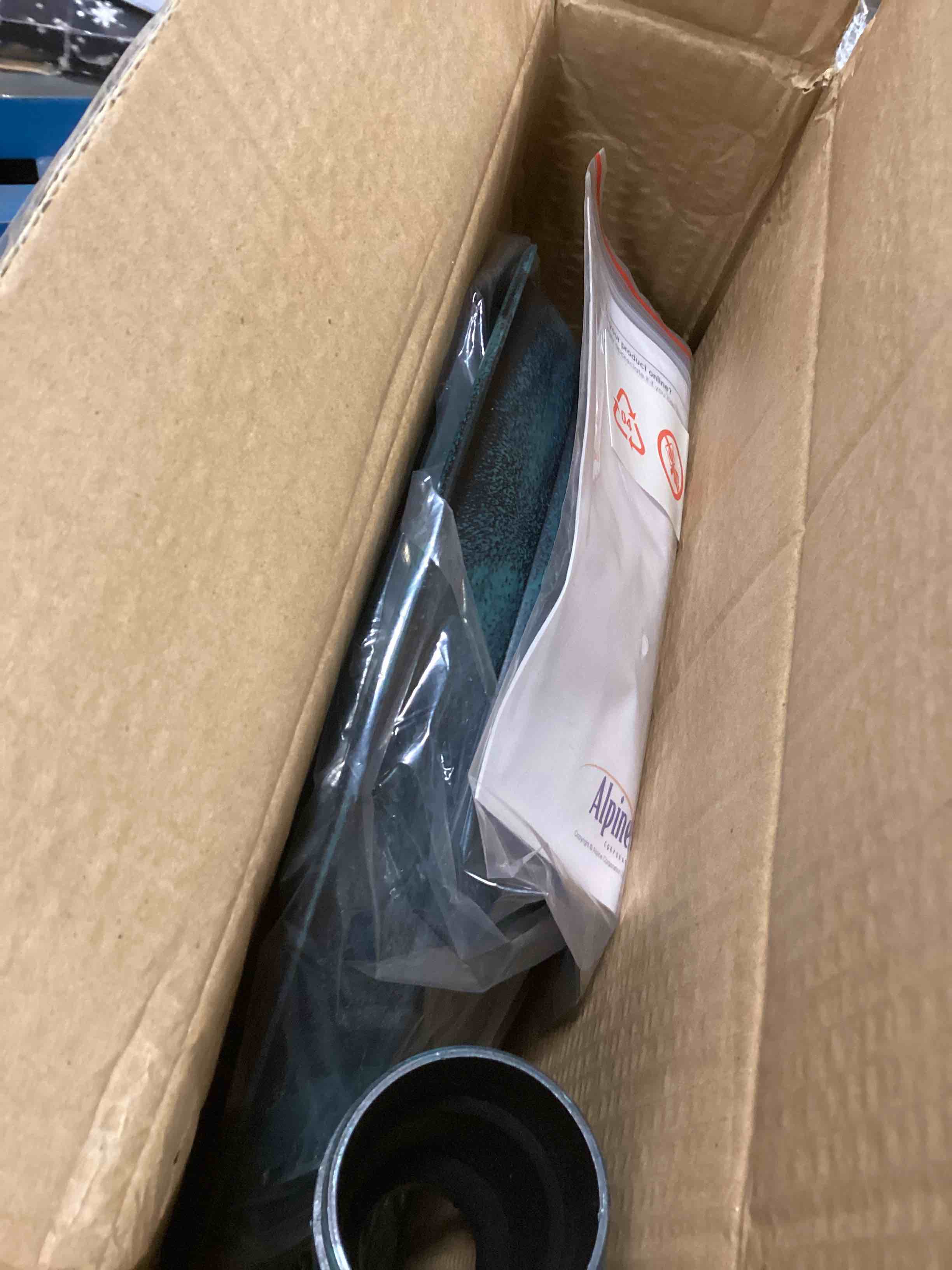 https://s3.amazonaws.com/lotting-images-prod/bidfta/TEA1488657_1736775351944.jpeg