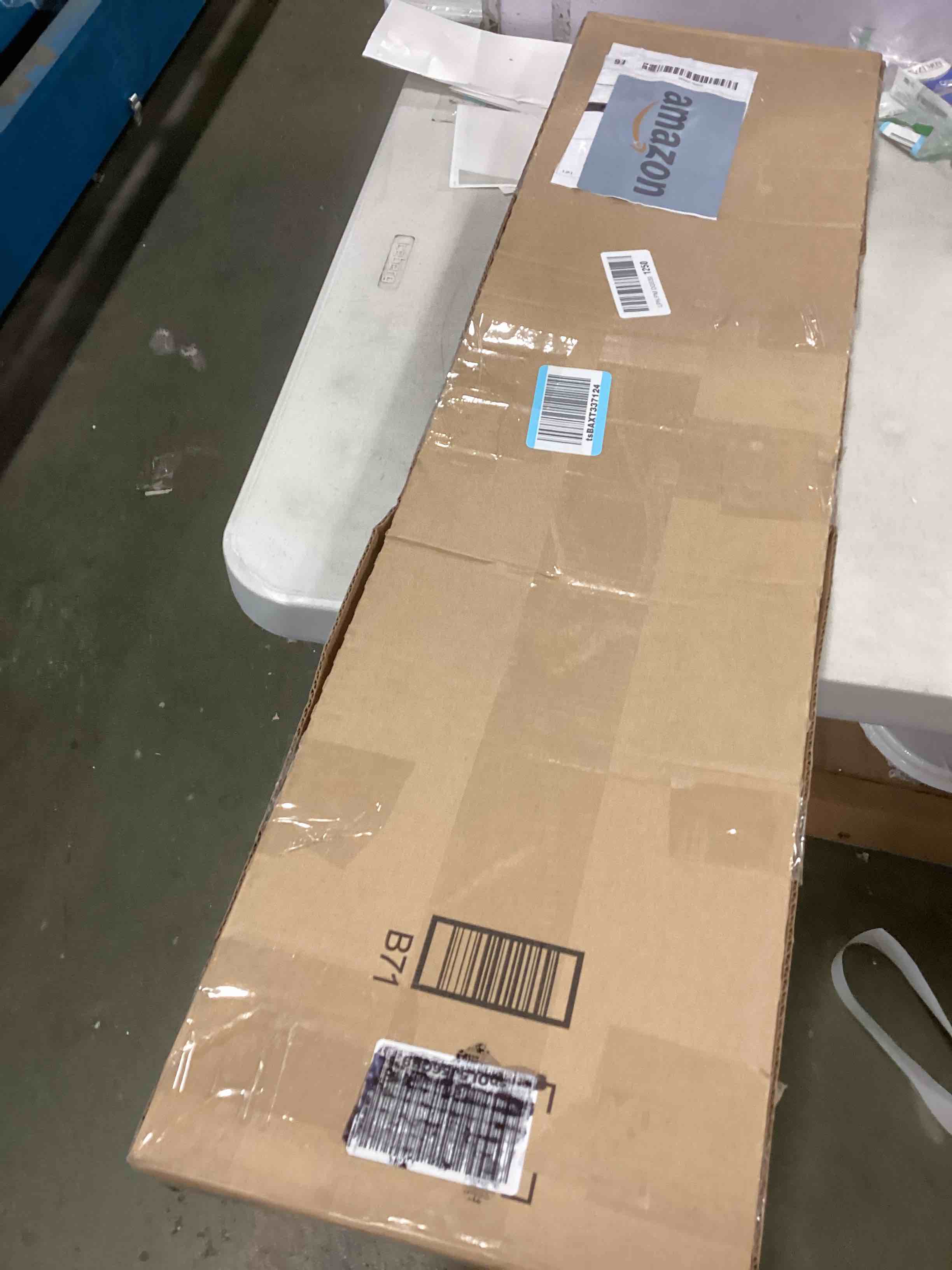 https://s3.amazonaws.com/lotting-images-prod/bidfta/TEA1488674_1736778009729.jpeg