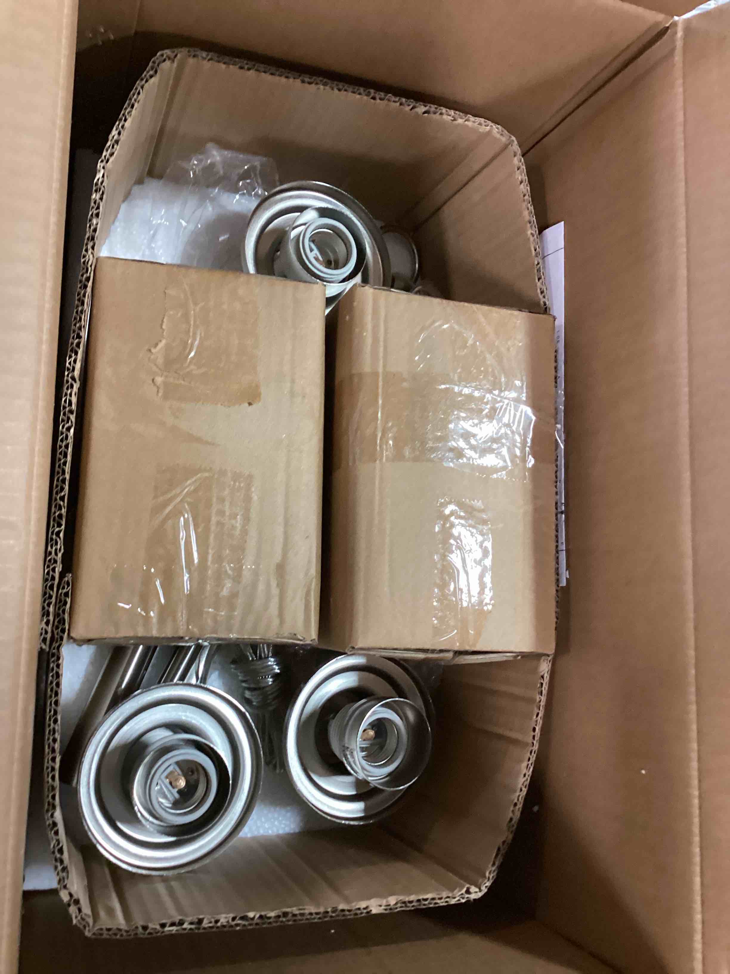 https://s3.amazonaws.com/lotting-images-prod/bidfta/TEA1490134_1734971047272.jpeg