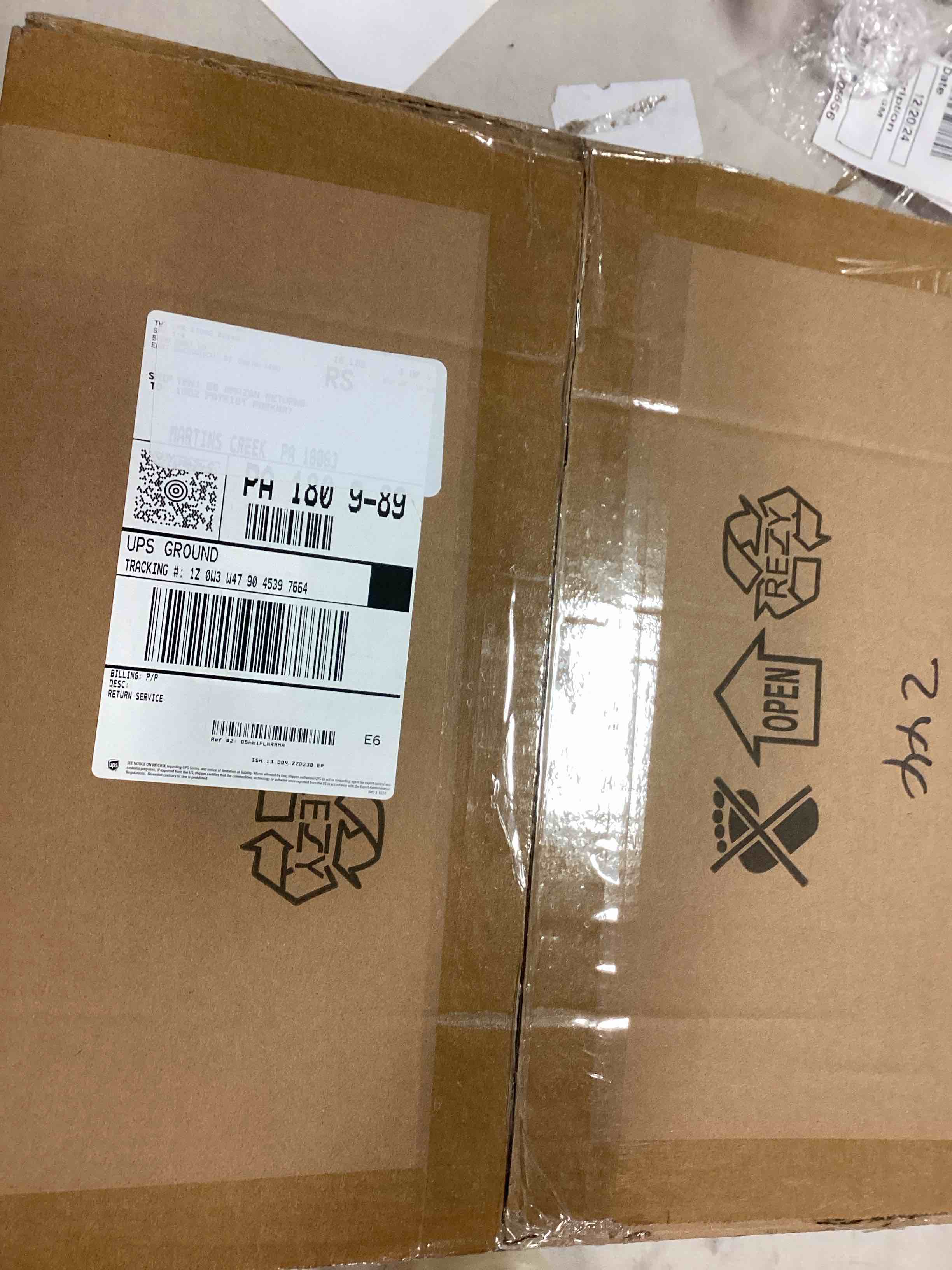 https://s3.amazonaws.com/lotting-images-prod/bidfta/TEA1490170_1734978206853.jpeg