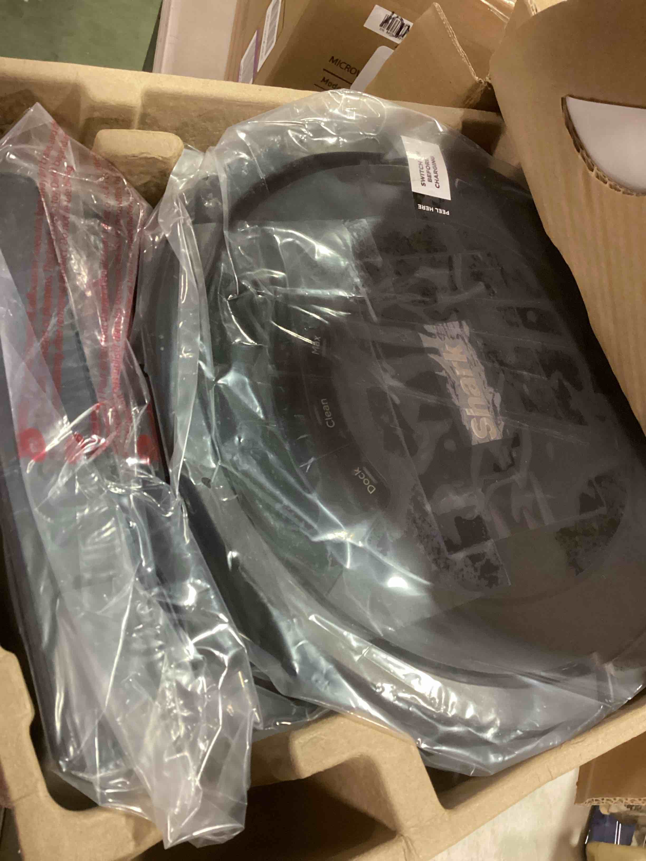 https://s3.amazonaws.com/lotting-images-prod/bidfta/TEA1490239_1735045398539.jpeg