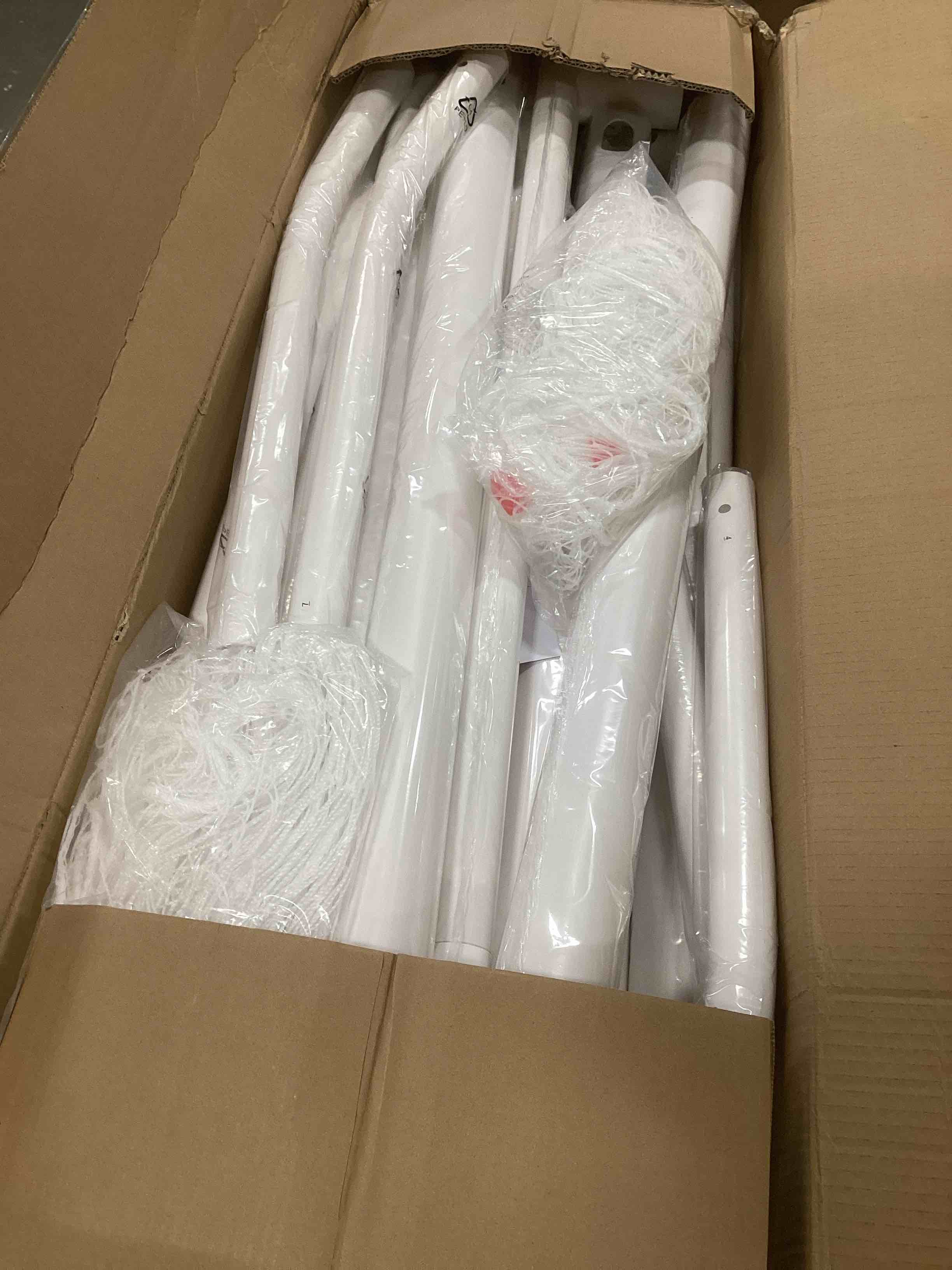 https://s3.amazonaws.com/lotting-images-prod/bidfta/TEA1491196_1736945211785.jpeg