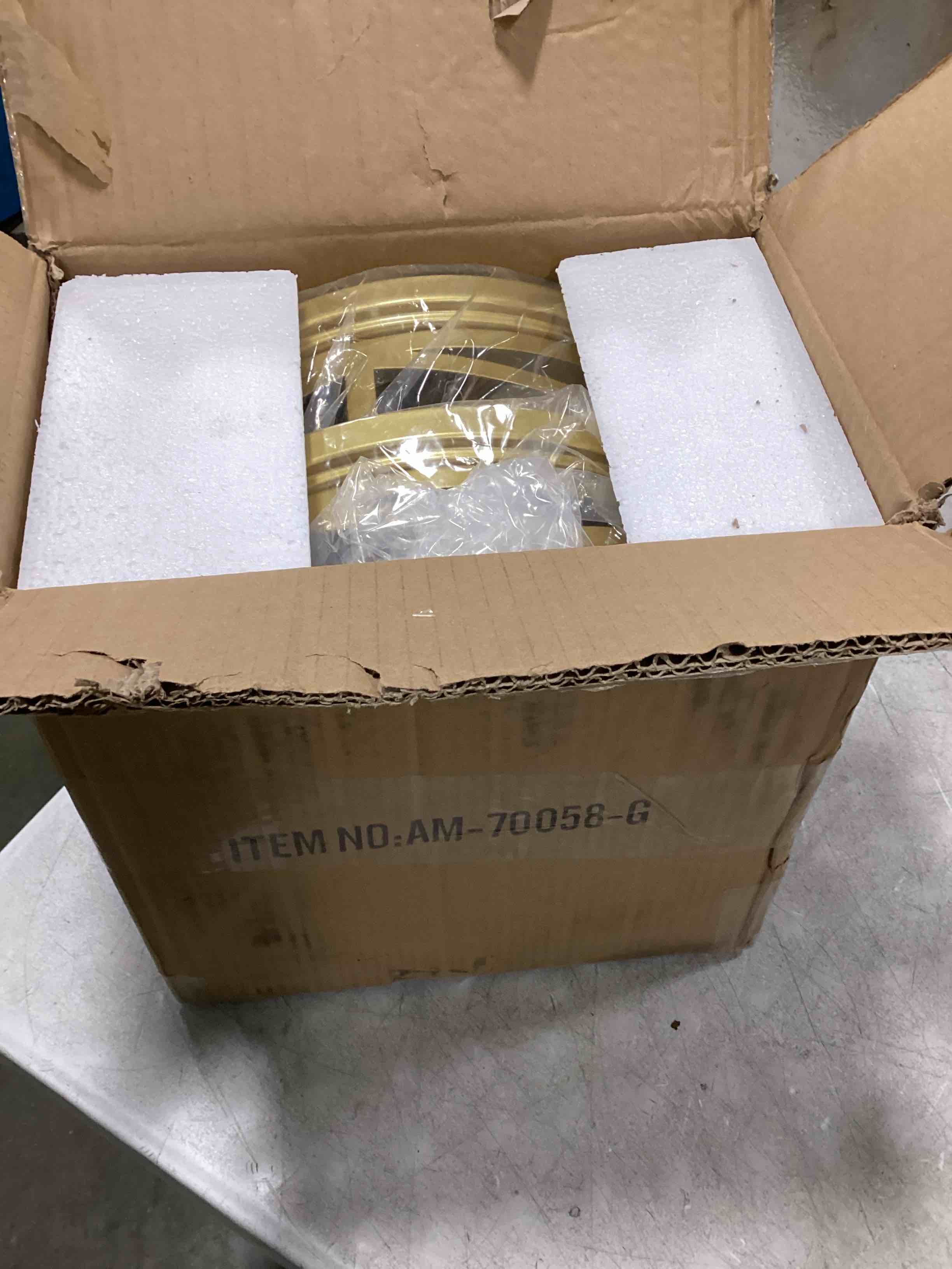 https://s3.amazonaws.com/lotting-images-prod/bidfta/TEA1491474_1737115267910.jpeg
