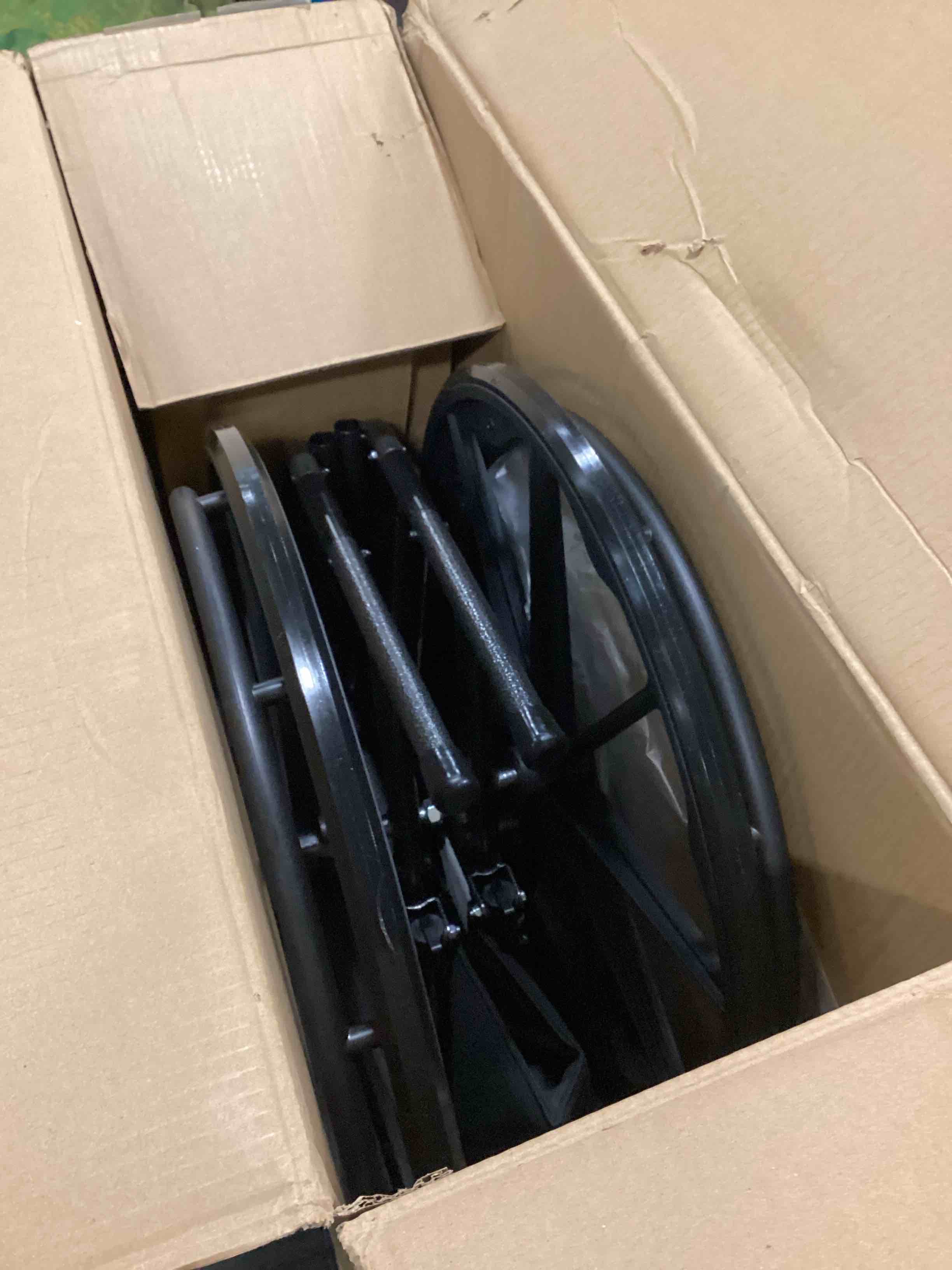 https://s3.amazonaws.com/lotting-images-prod/bidfta/TEA1491500_1737118003000.jpeg