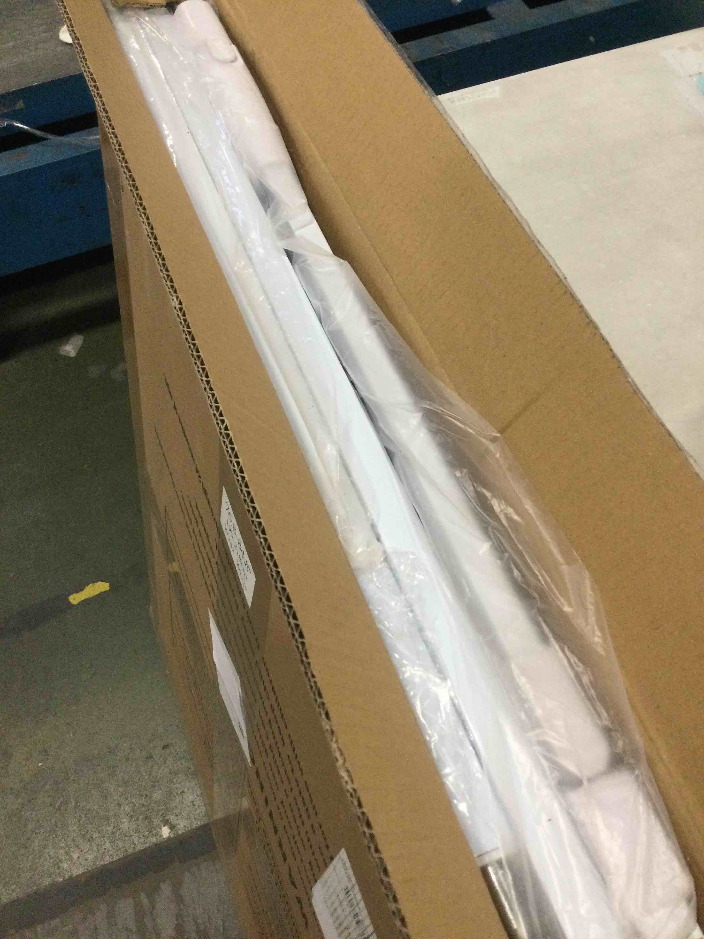 https://s3.amazonaws.com/lotting-images-prod/bidfta/TEA1491801_1737380682076.jpeg