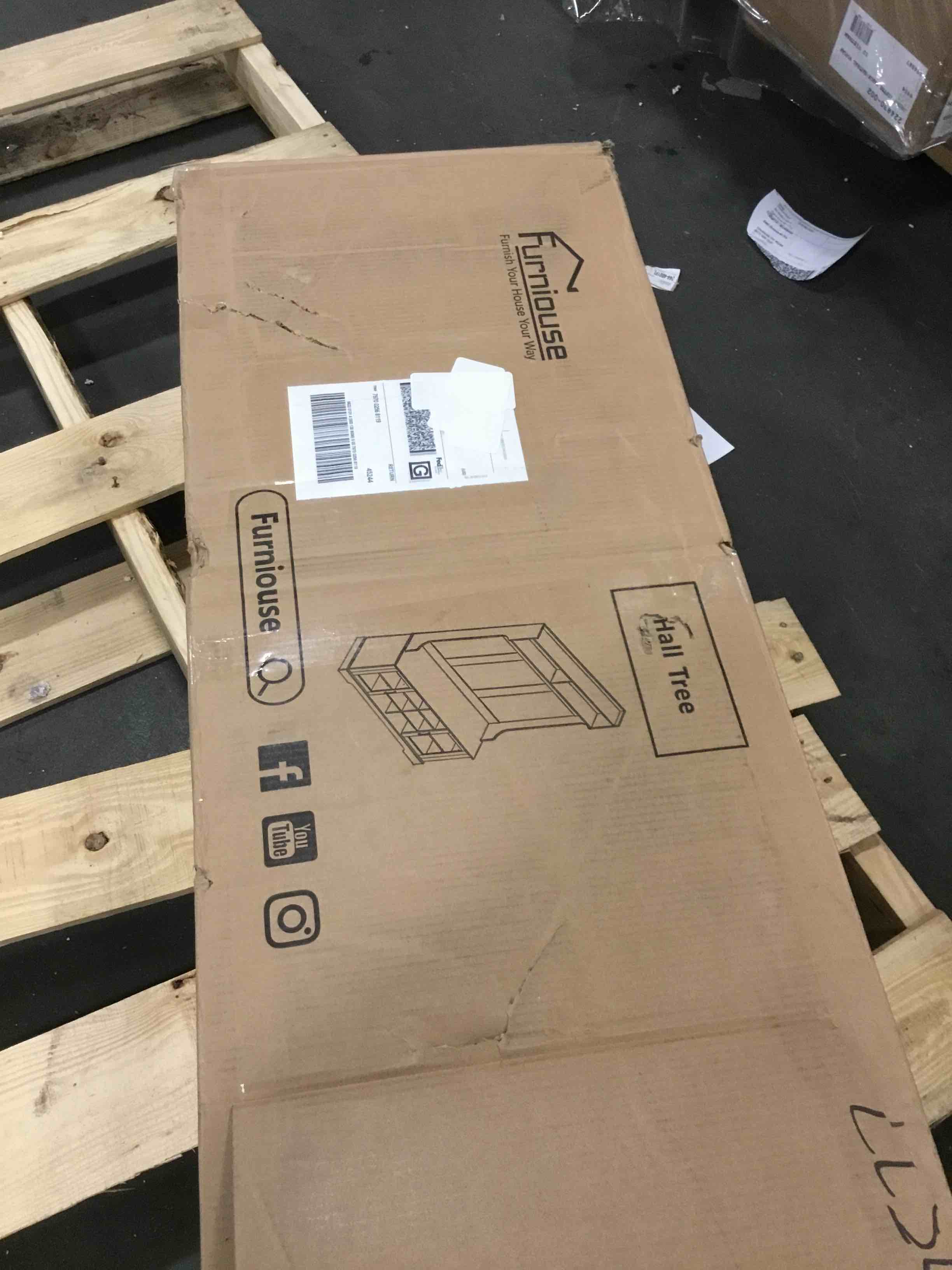 https://s3.amazonaws.com/lotting-images-prod/bidfta/TEA1492055_1733751392905.jpeg
