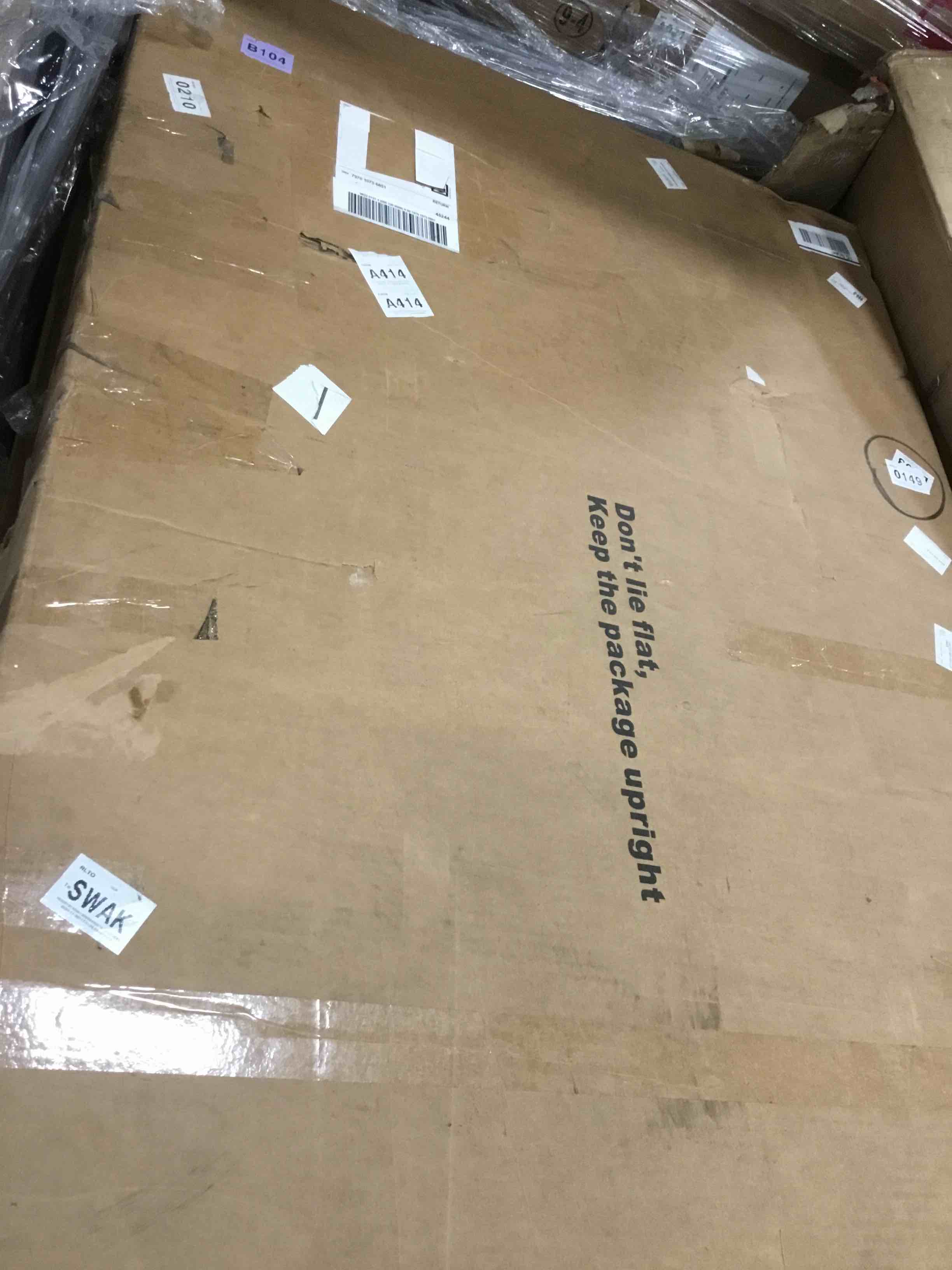https://s3.amazonaws.com/lotting-images-prod/bidfta/TEA1493672_1736350256410.jpeg