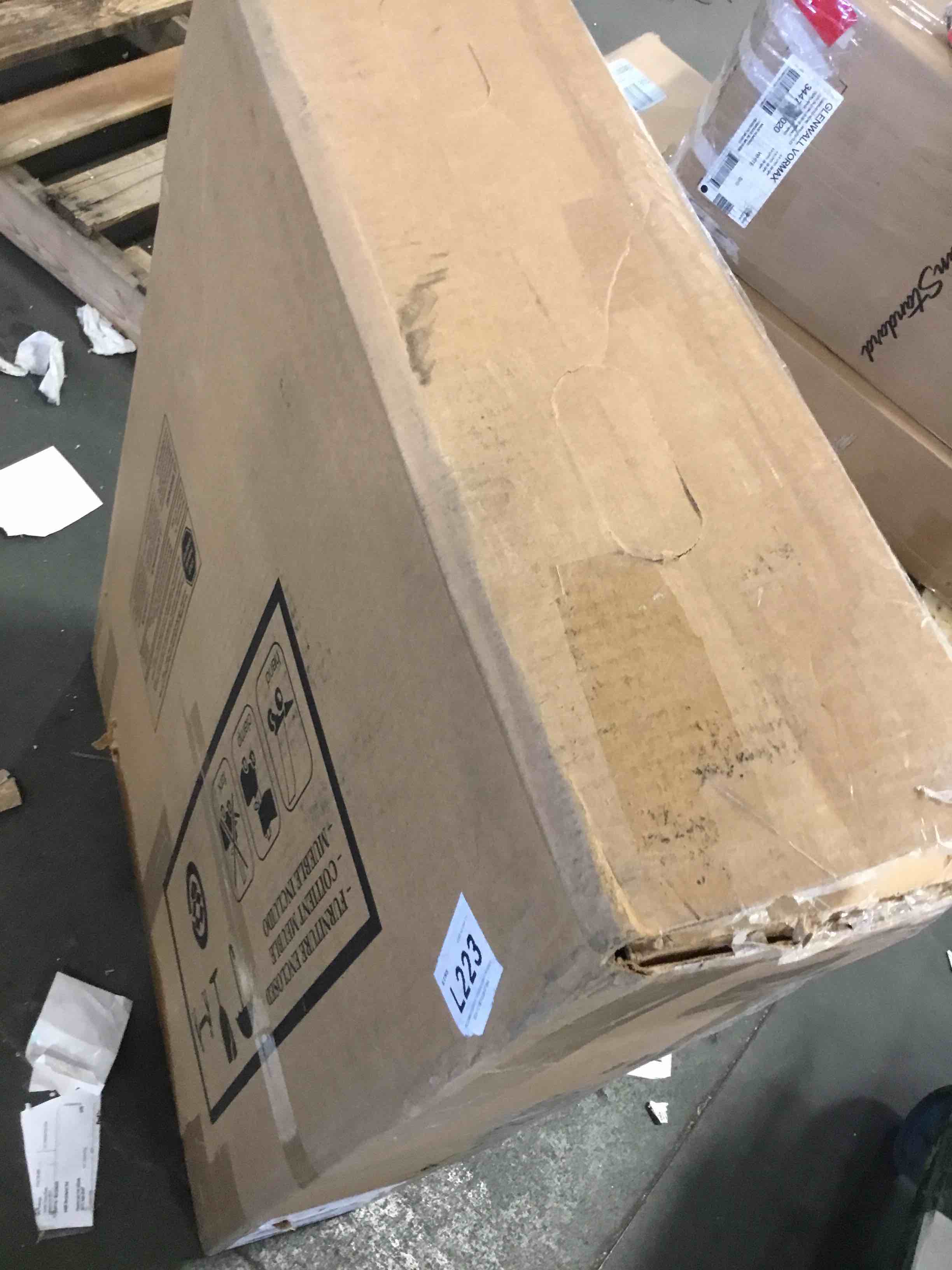 https://s3.amazonaws.com/lotting-images-prod/bidfta/TEA1493797_1736447024514.jpeg