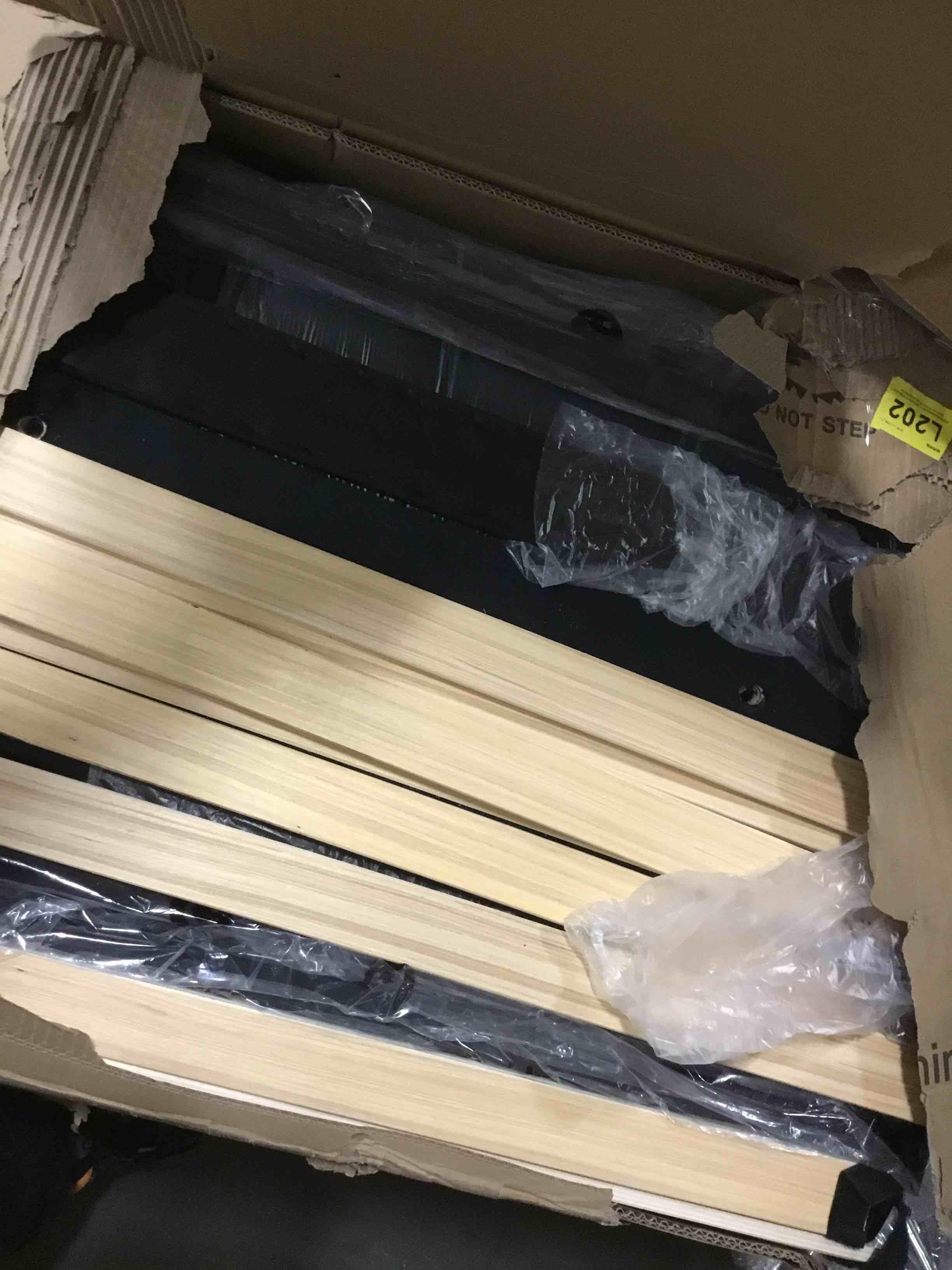 https://s3.amazonaws.com/lotting-images-prod/bidfta/TEA1494061_1736861615887.jpeg