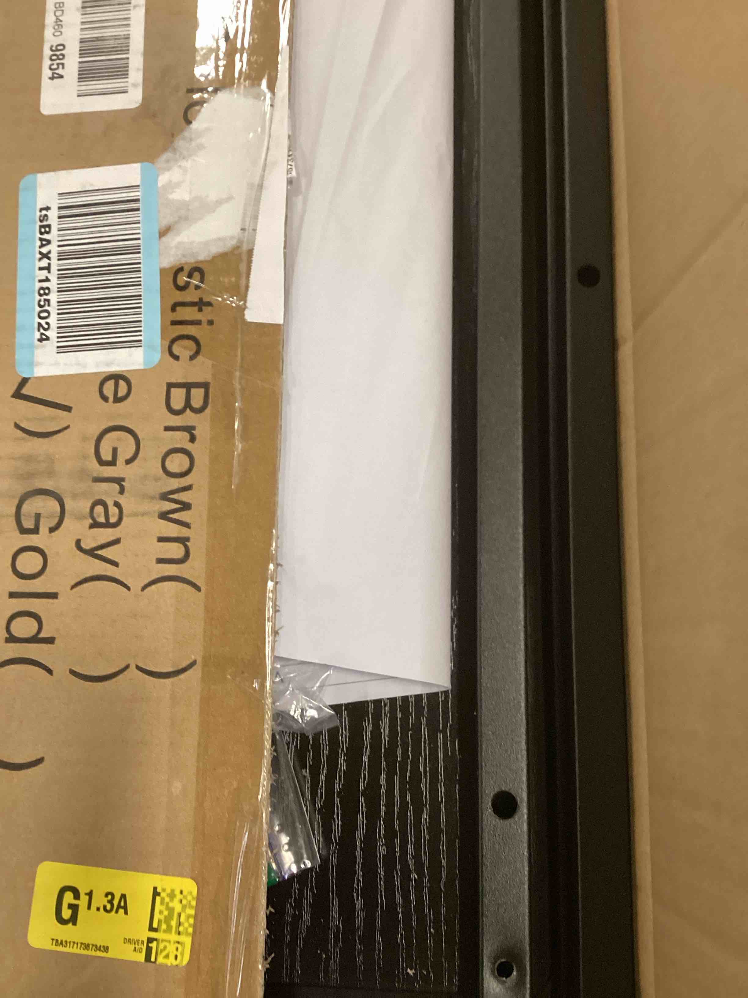 https://s3.amazonaws.com/lotting-images-prod/bidfta/TEA1495955_1733846539731.jpeg