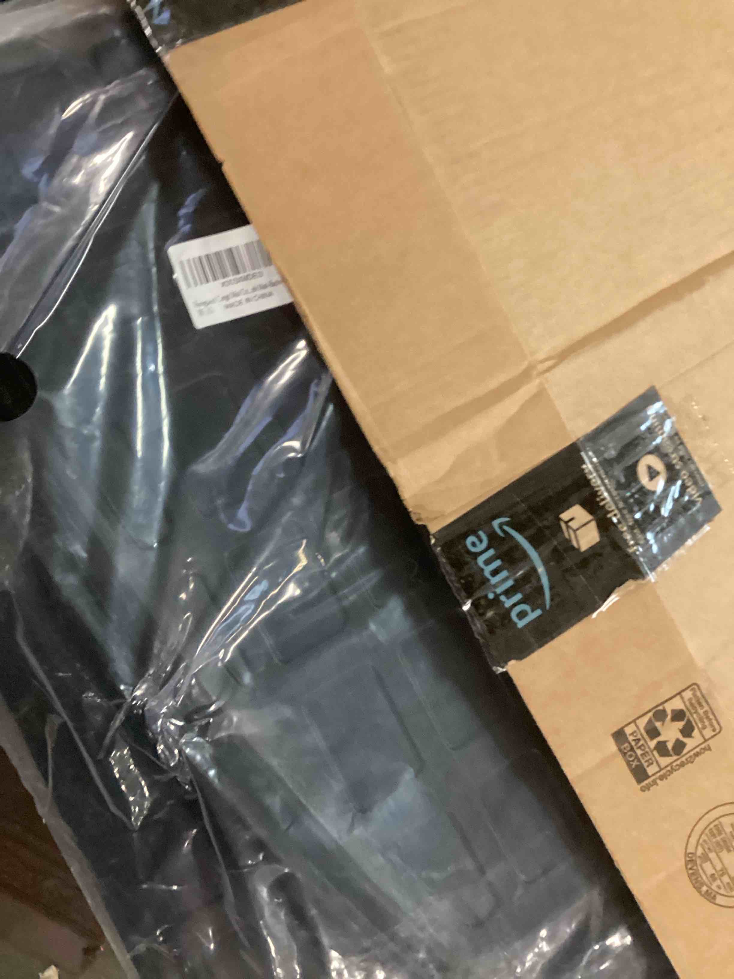 https://s3.amazonaws.com/lotting-images-prod/bidfta/TEA1497265_1734441005891.jpeg