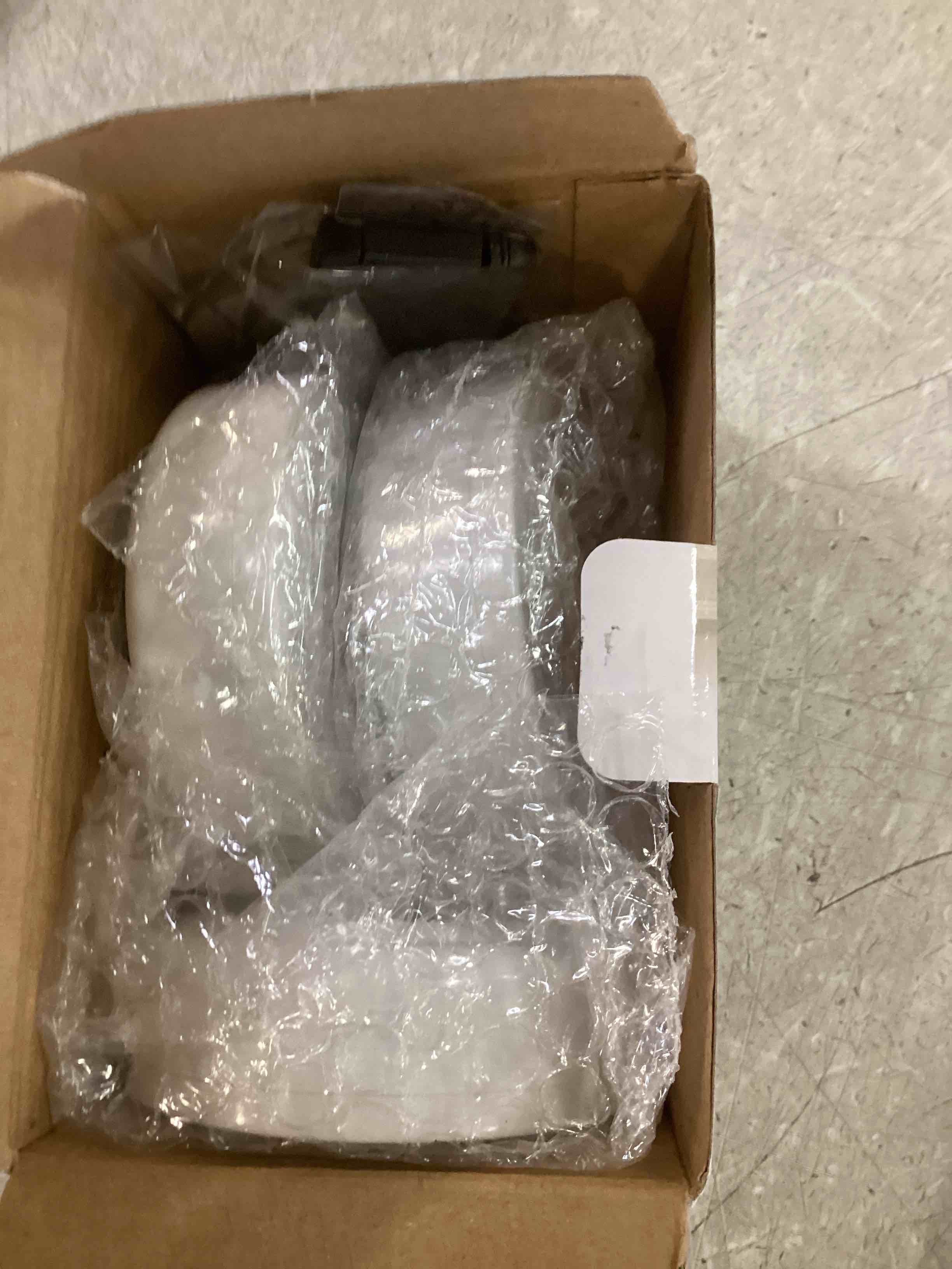 https://s3.amazonaws.com/lotting-images-prod/bidfta/TEA1497411_1734446823865.jpeg
