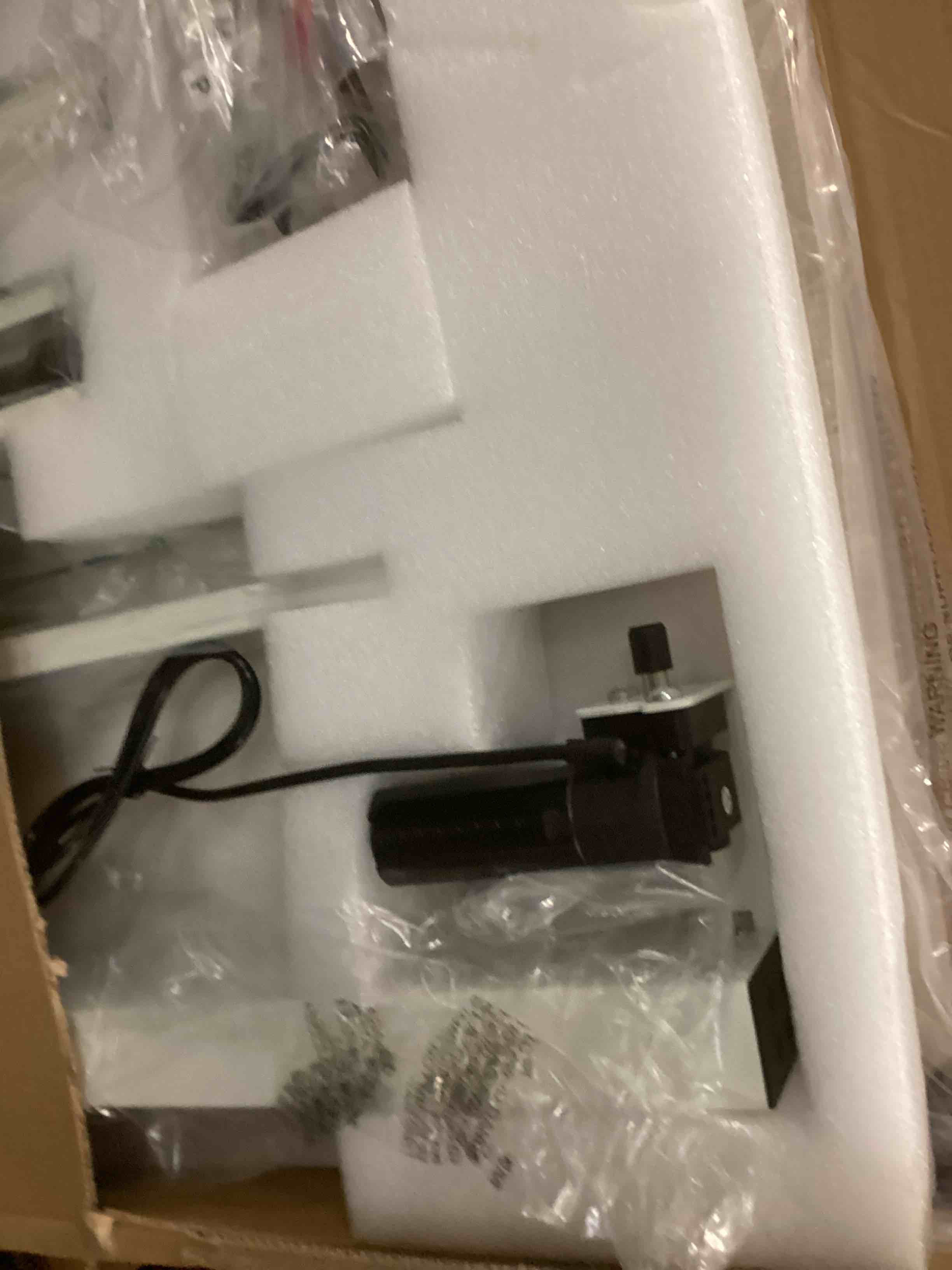 https://s3.amazonaws.com/lotting-images-prod/bidfta/TEA1497690_1734540975069.jpeg