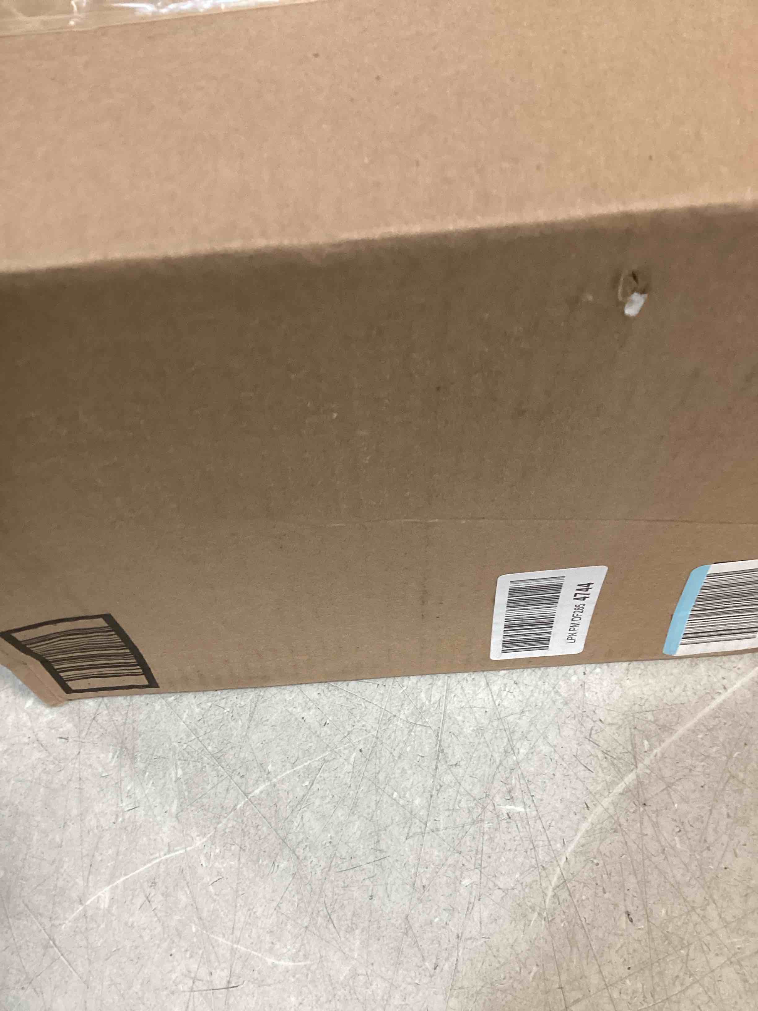 https://s3.amazonaws.com/lotting-images-prod/bidfta/TEA1497862_1734635013505.jpeg