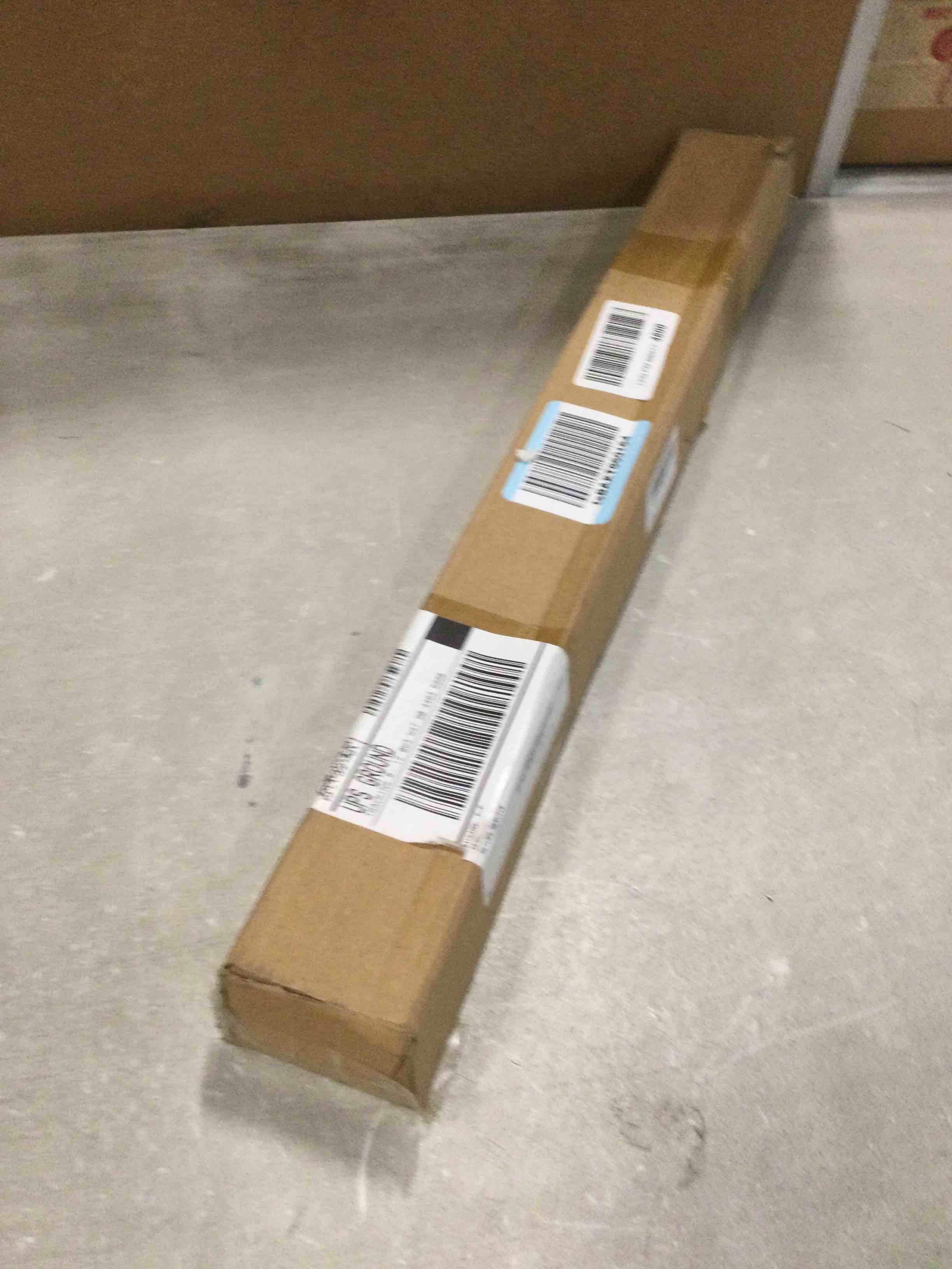 https://s3.amazonaws.com/lotting-images-prod/bidfta/TEA1498984_1733850370988.jpeg