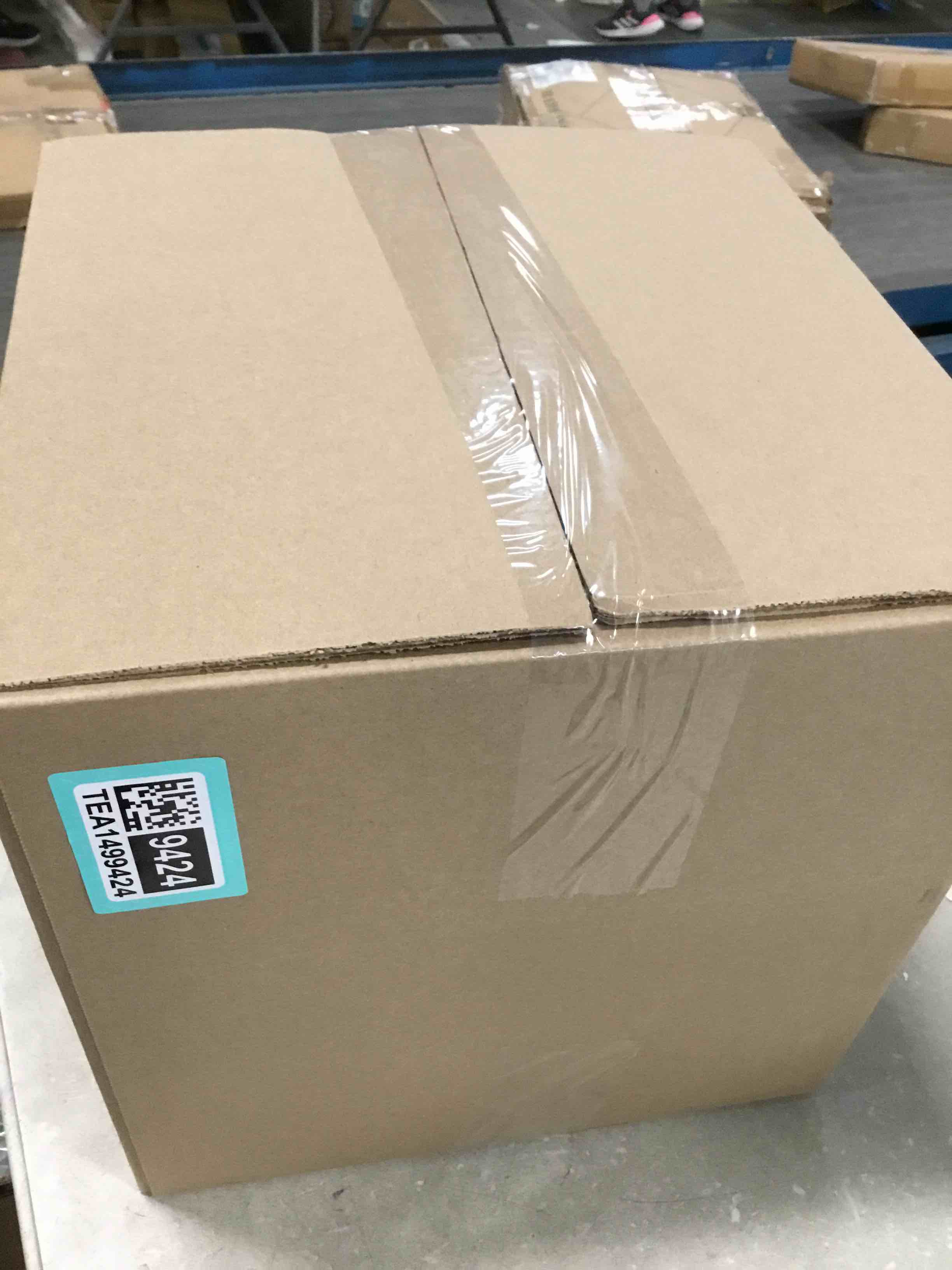 https://s3.amazonaws.com/lotting-images-prod/bidfta/TEA1499424_1733936627754.jpeg