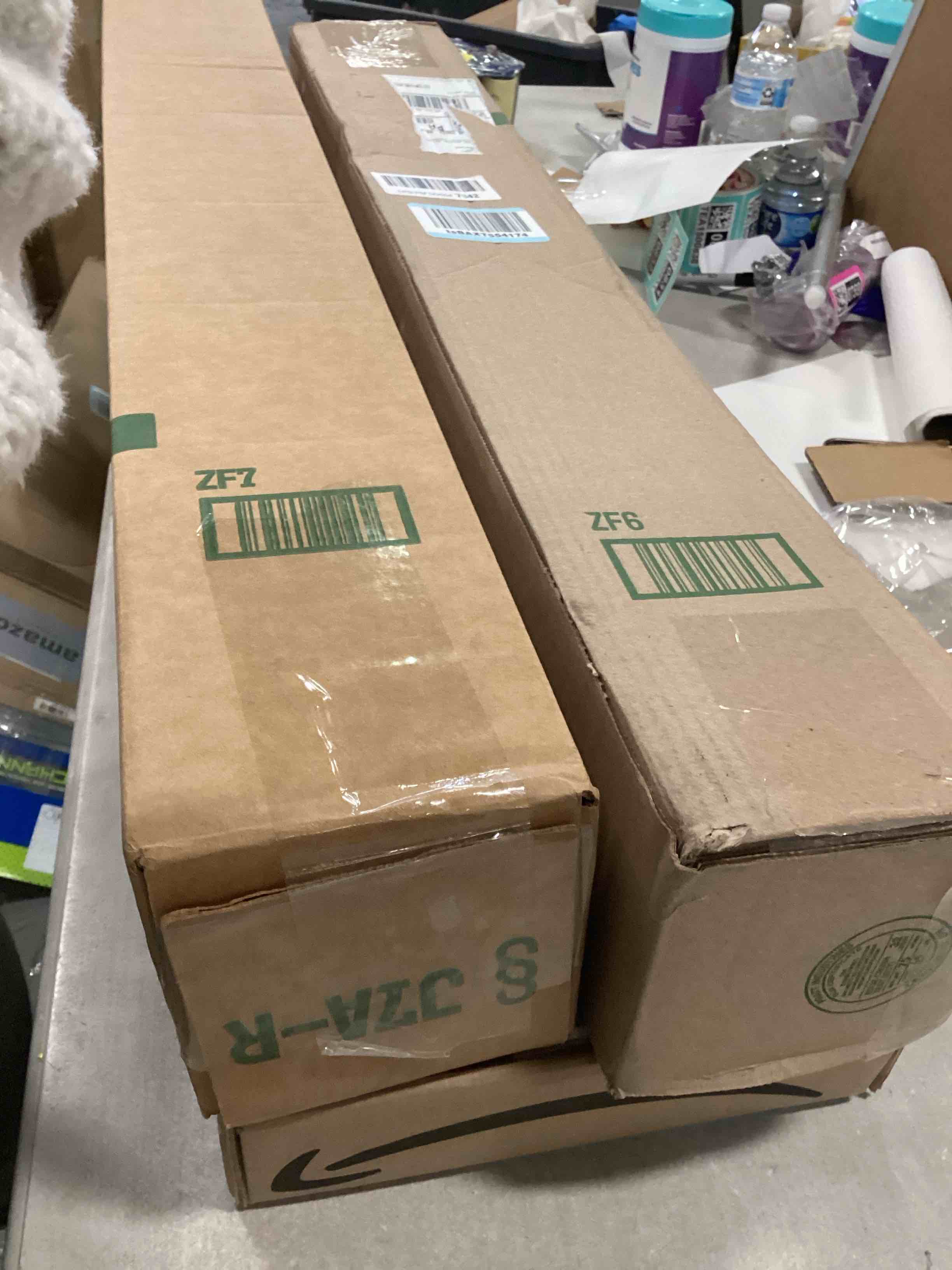 https://s3.amazonaws.com/lotting-images-prod/bidfta/TEA1500744_1734549517400.jpeg