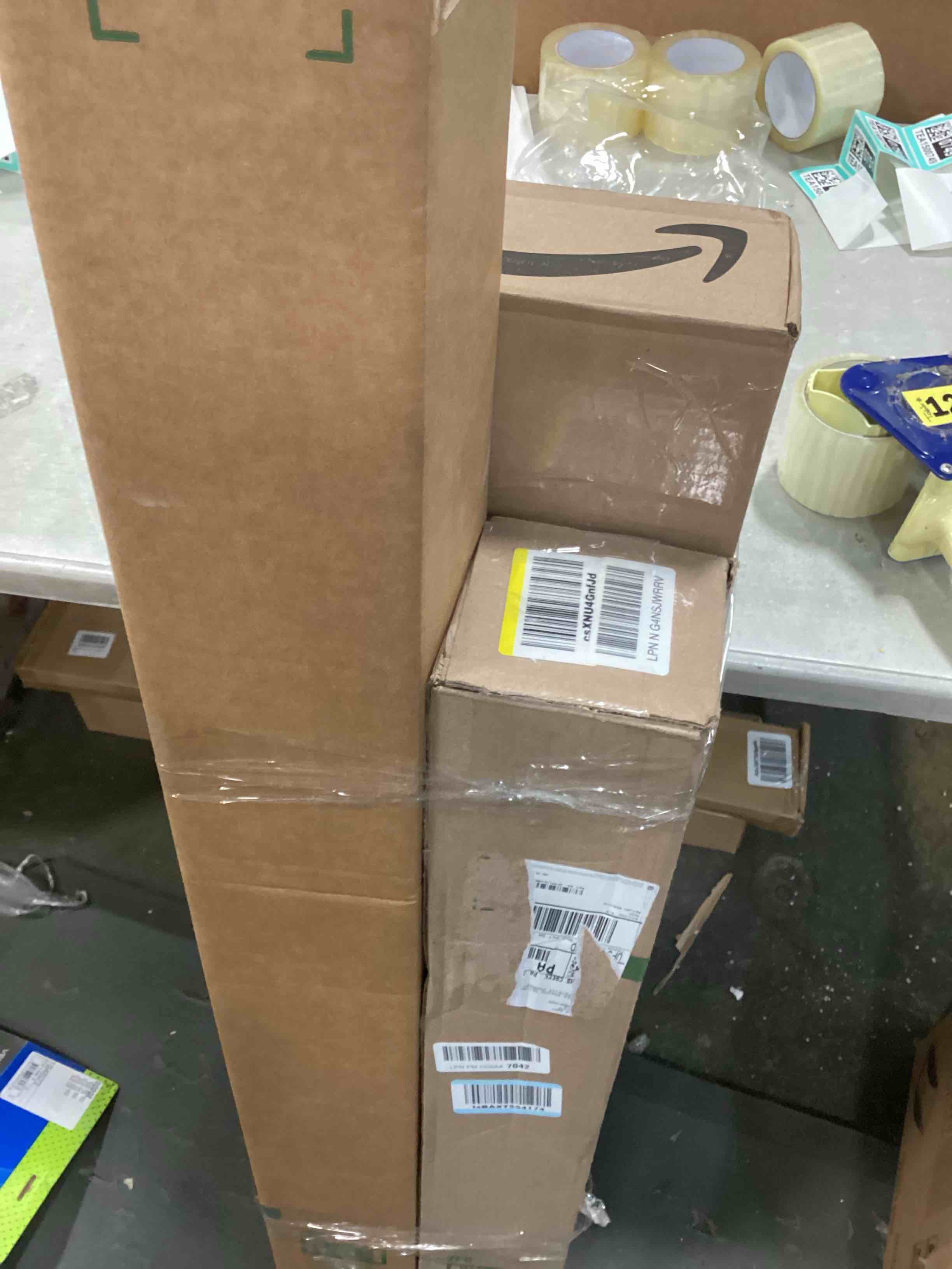 https://s3.amazonaws.com/lotting-images-prod/bidfta/TEA1500744_1734549592196.jpeg
