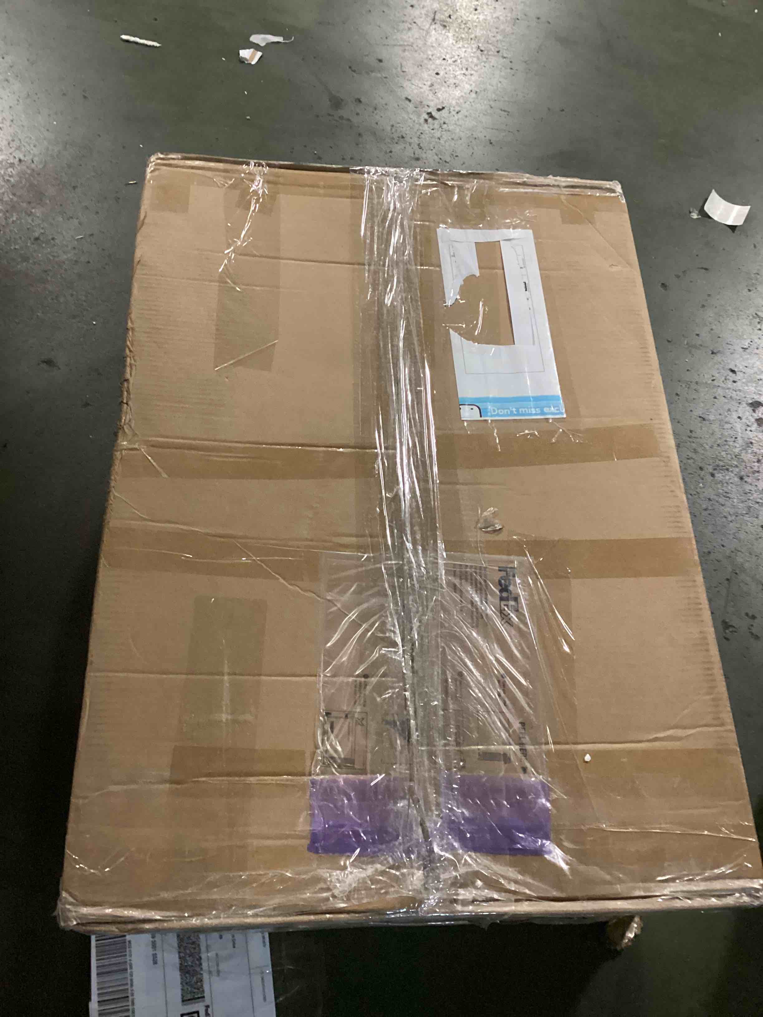https://s3.amazonaws.com/lotting-images-prod/bidfta/TEA1501503_1733878084843.jpeg