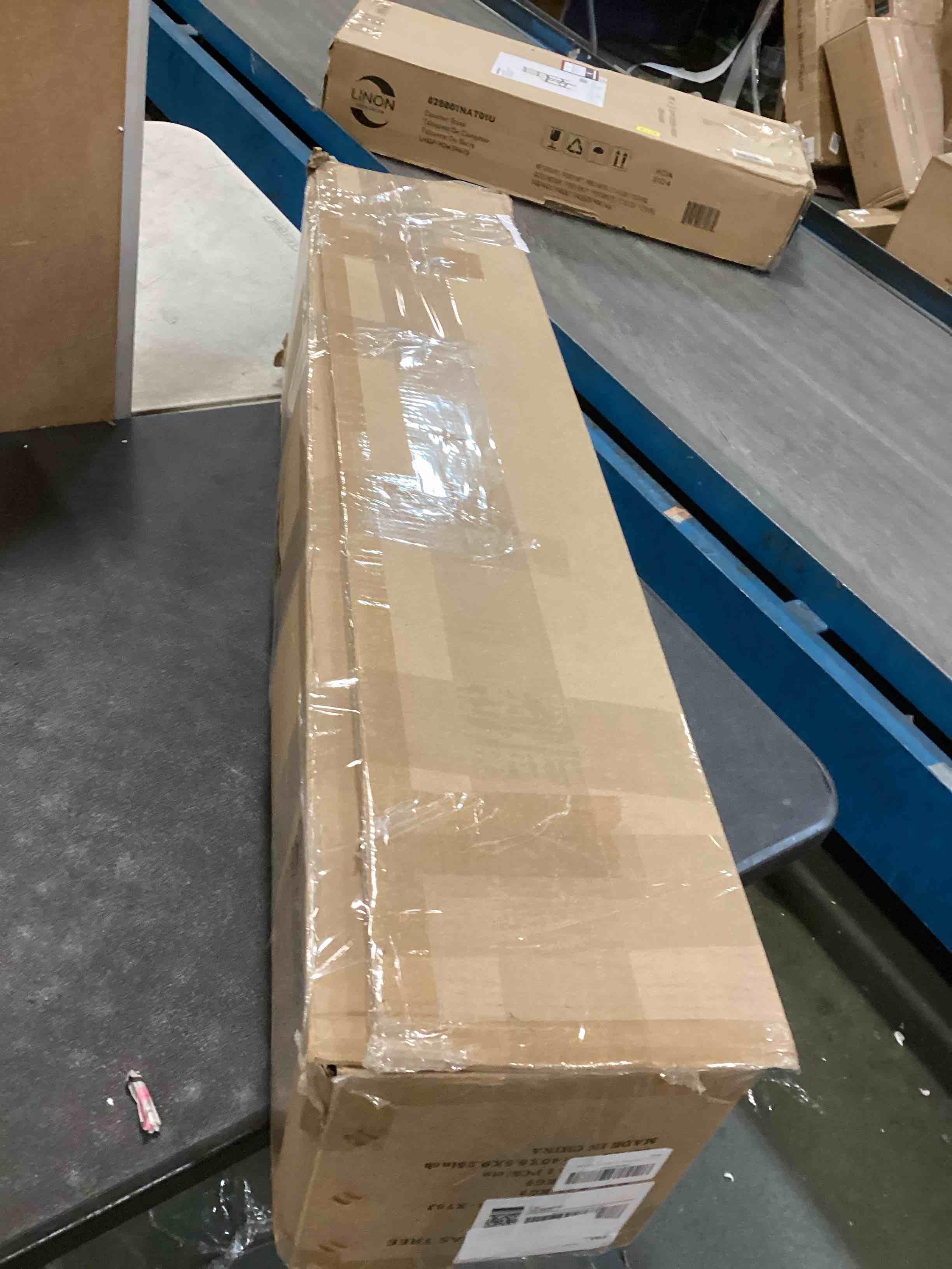 https://s3.amazonaws.com/lotting-images-prod/bidfta/TEA1501813_1734054664109.jpeg