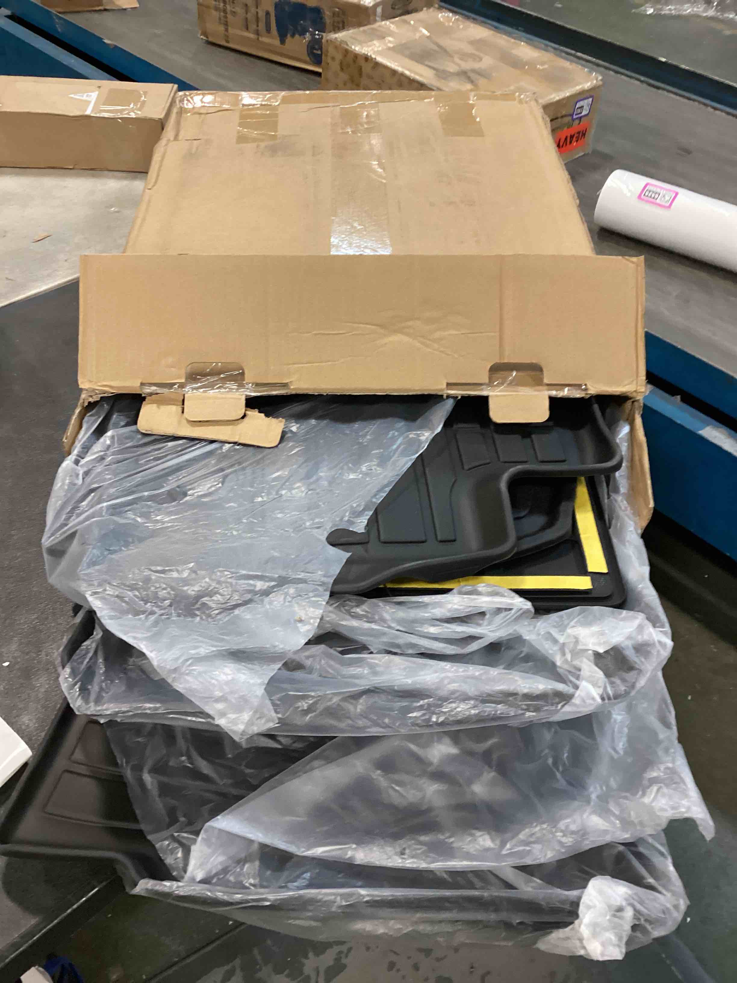 Condition photo showing Good Condition for powoq Floor Mat Compatible with 2021-2024 Jeep Grand Cherokee L Cargo Mat Backrest Mat Replacement for 7Seat Grand Cherokee L Accessories (Fit Grand Cherokee L, Rear Trunk Mat+Backrest Mat+Floor Mat) Rear Trunk Mat+Backrest Mat+Floor Mat Fit Grand Cheroke