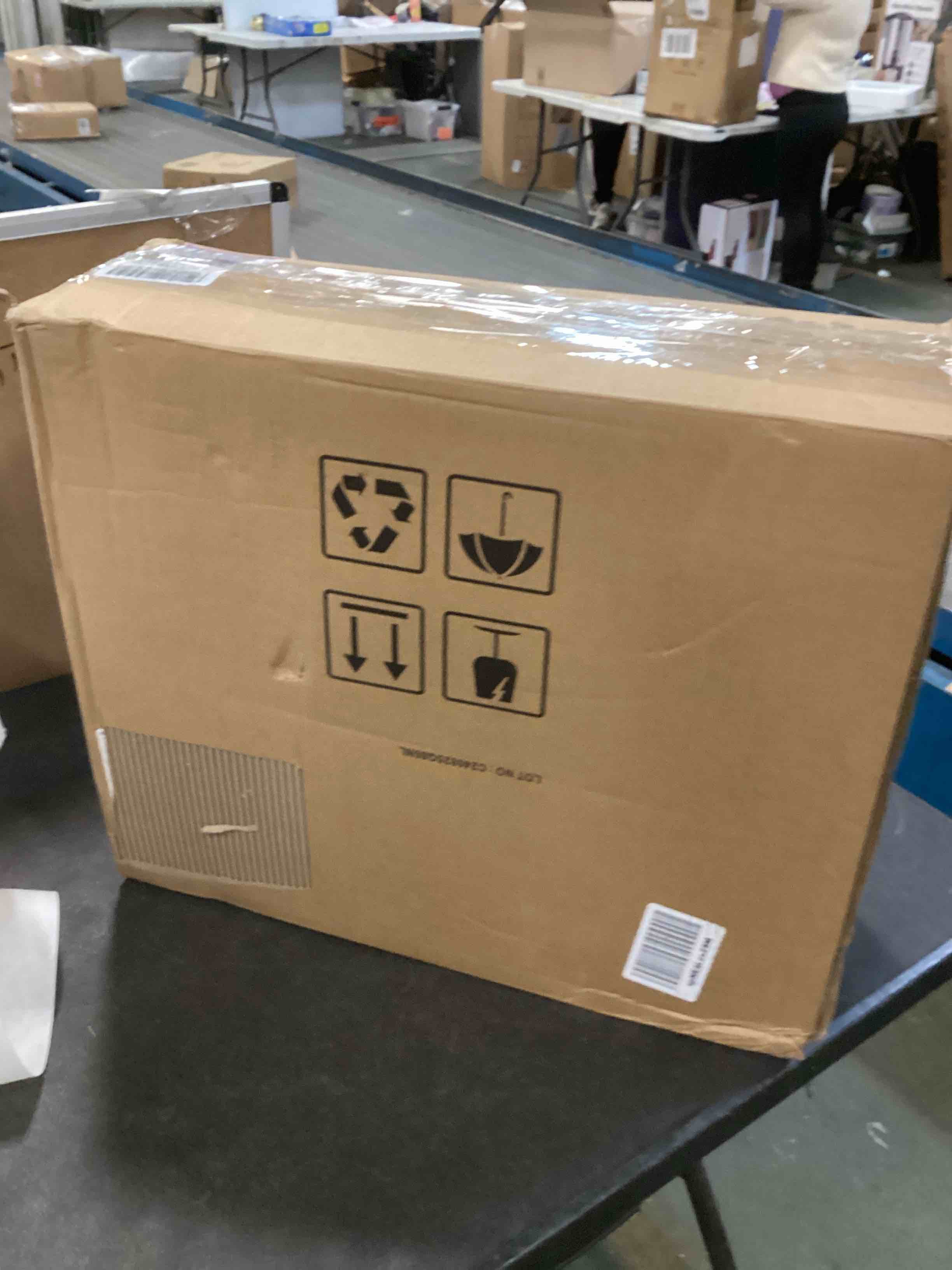 https://s3.amazonaws.com/lotting-images-prod/bidfta/TEA1501959_1734132541256.jpeg