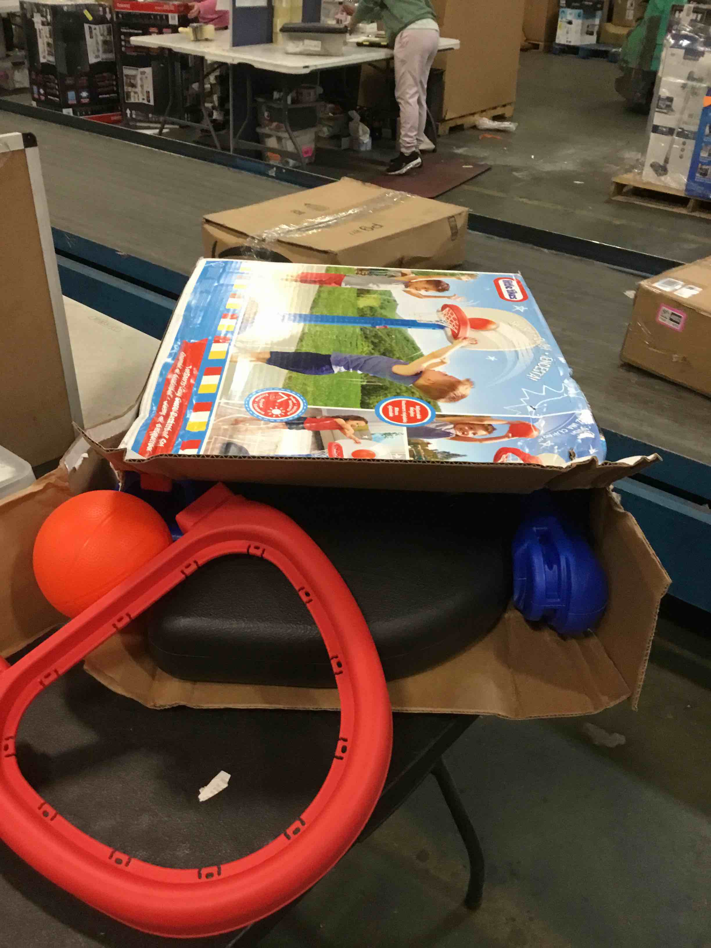 https://s3.amazonaws.com/lotting-images-prod/bidfta/TEA1502192_1734387349437.jpeg