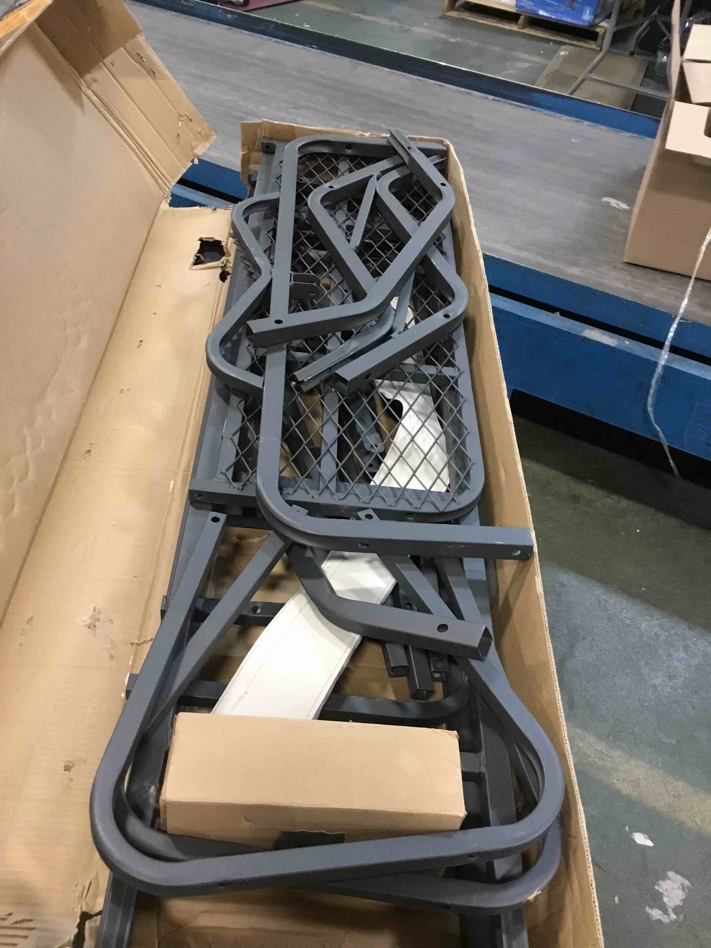https://s3.amazonaws.com/lotting-images-prod/bidfta/TEA1502197_1734389050942.jpeg