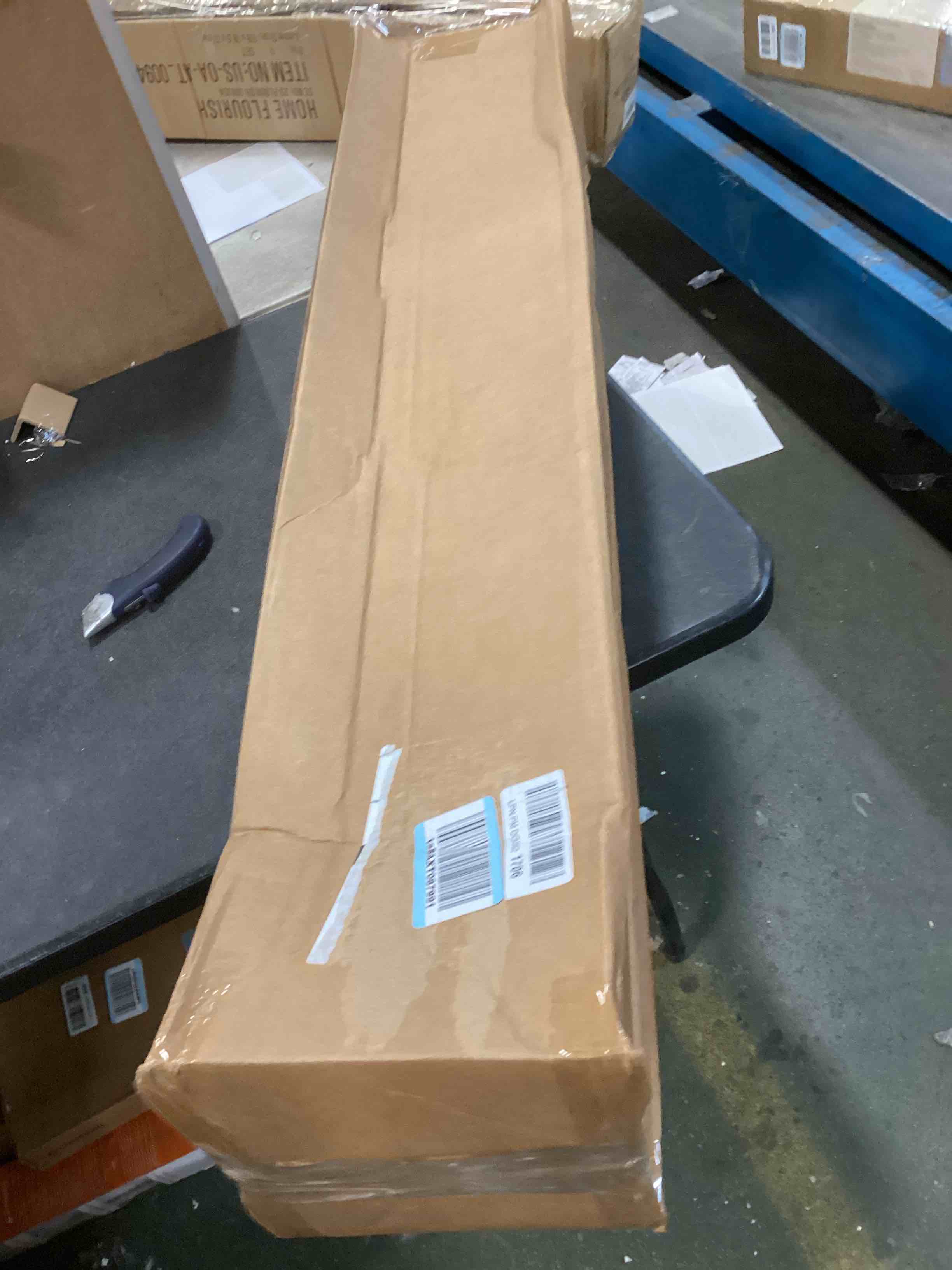 https://s3.amazonaws.com/lotting-images-prod/bidfta/TEA1502523_1734493678675.jpeg