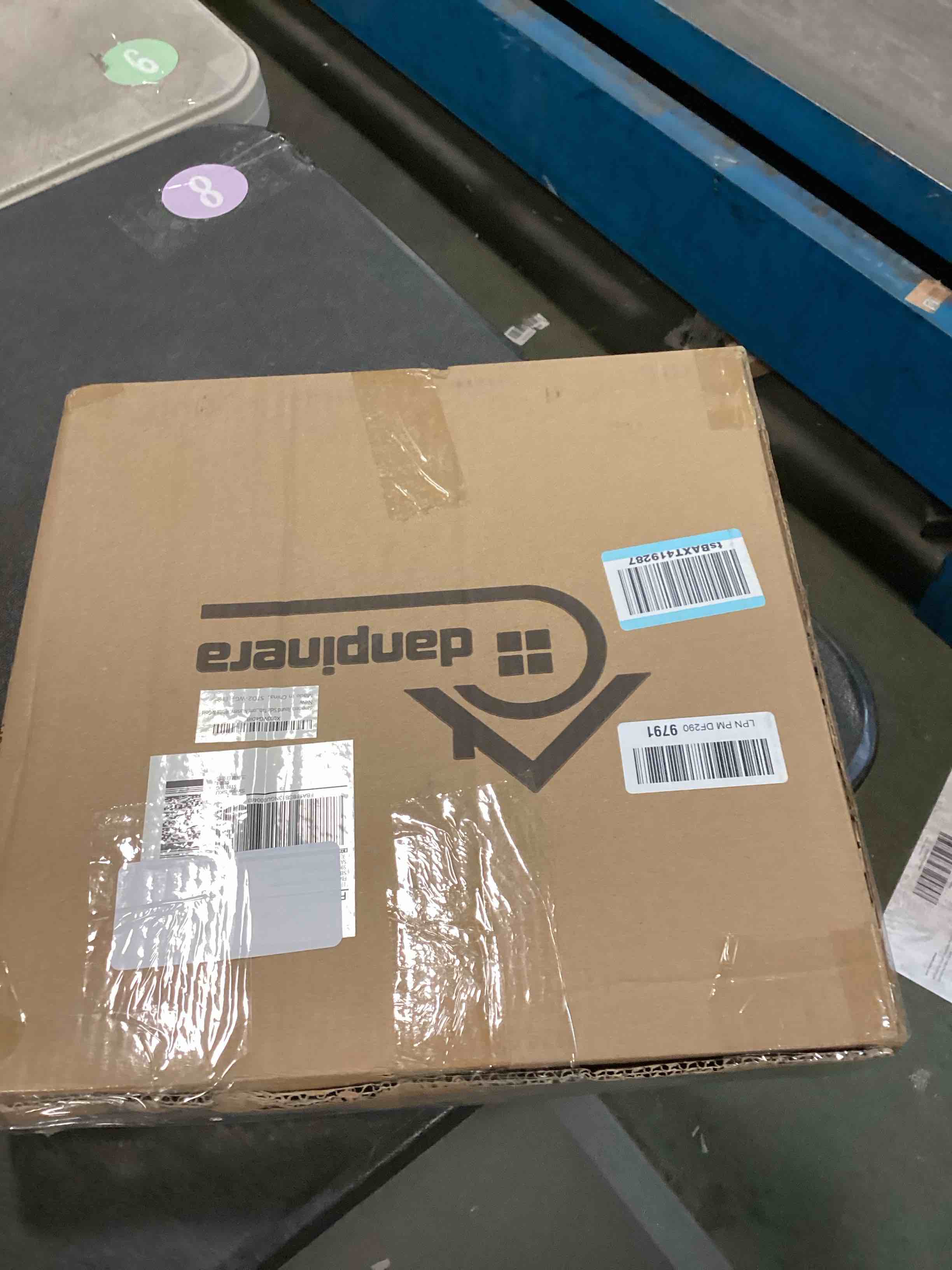 https://s3.amazonaws.com/lotting-images-prod/bidfta/TEA1503466_1735617105887.jpeg