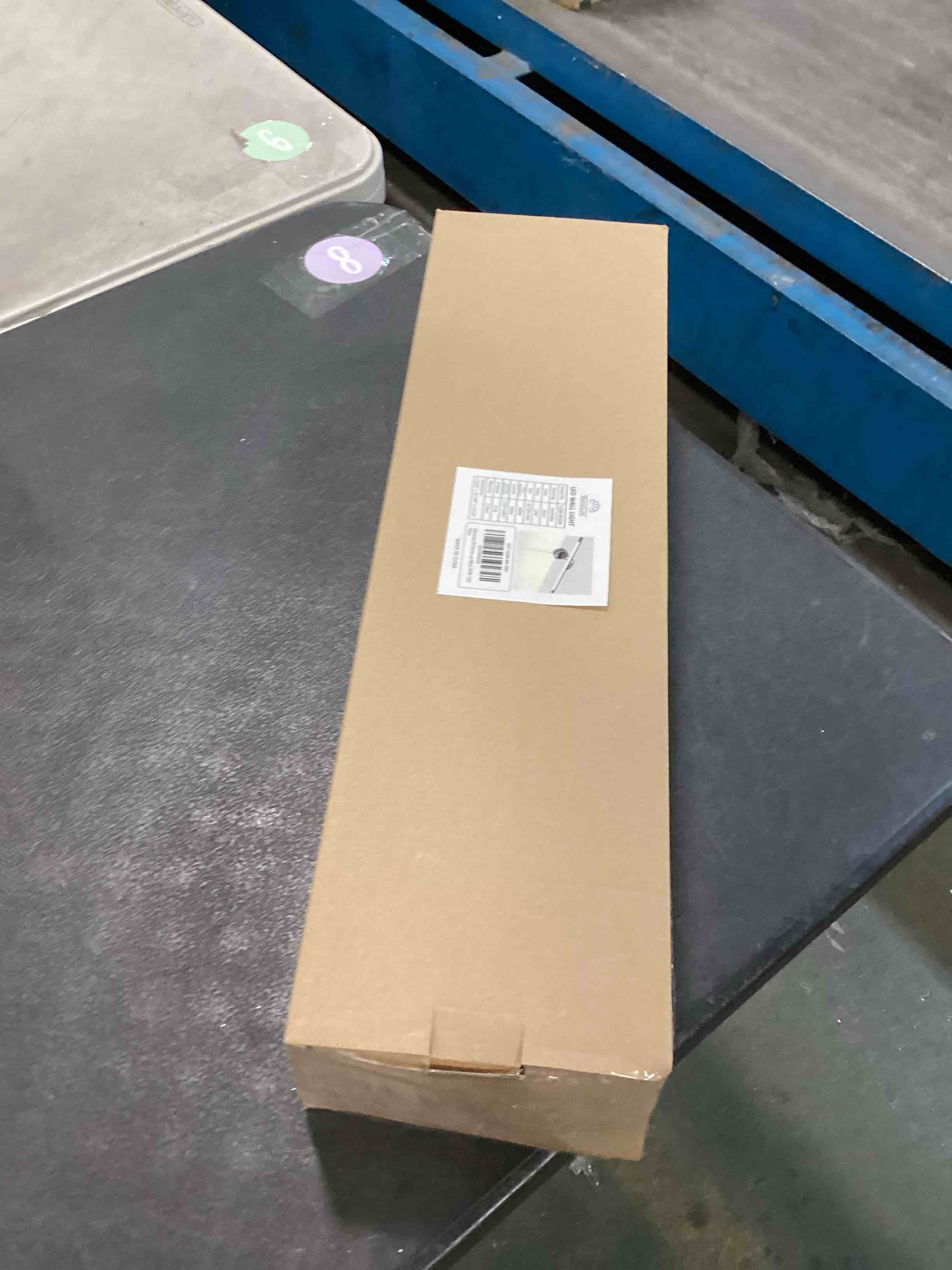 https://s3.amazonaws.com/lotting-images-prod/bidfta/TEA1503613_1735859779711.jpeg