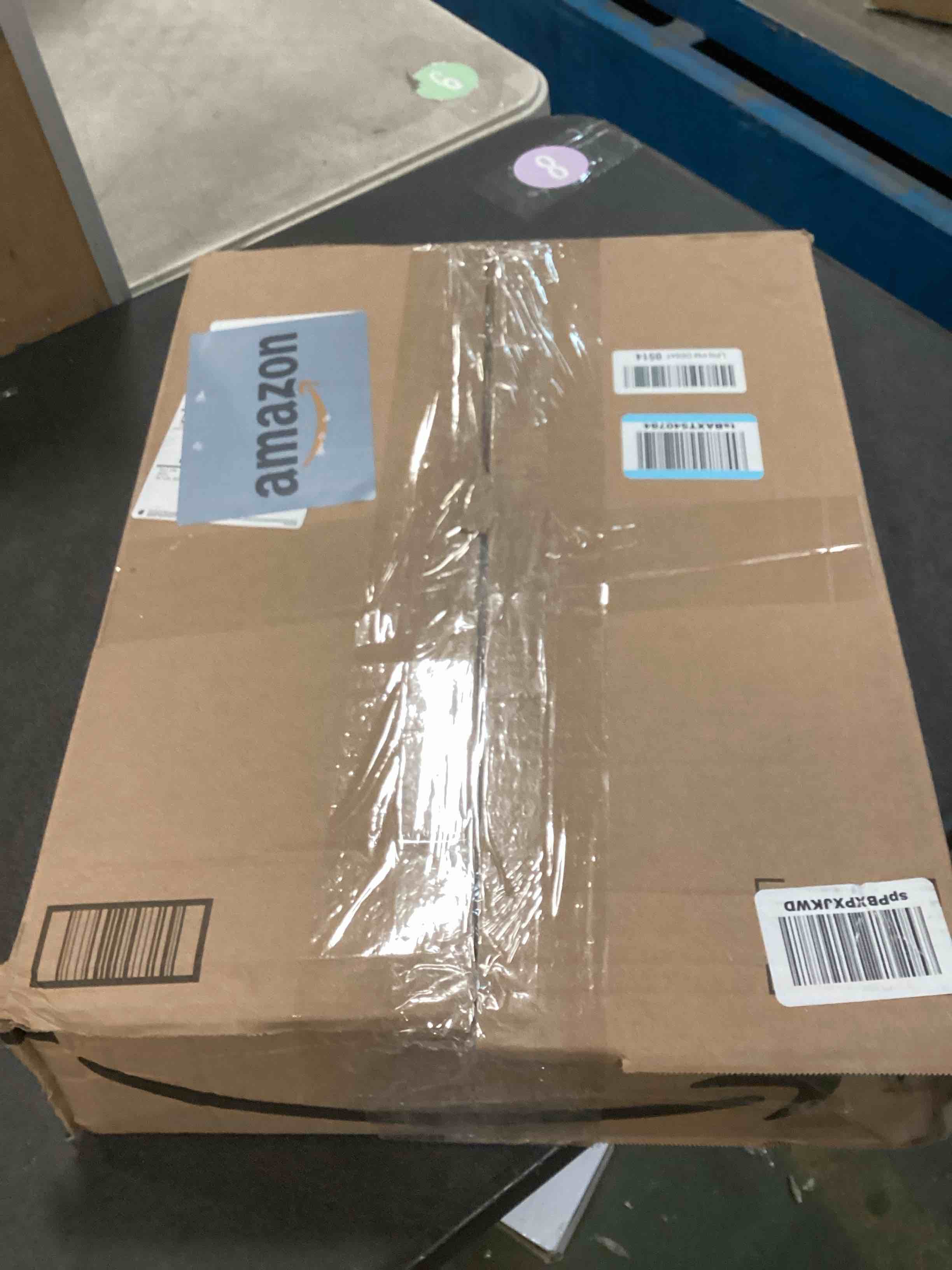 https://s3.amazonaws.com/lotting-images-prod/bidfta/TEA1503756_1735878609485.jpeg