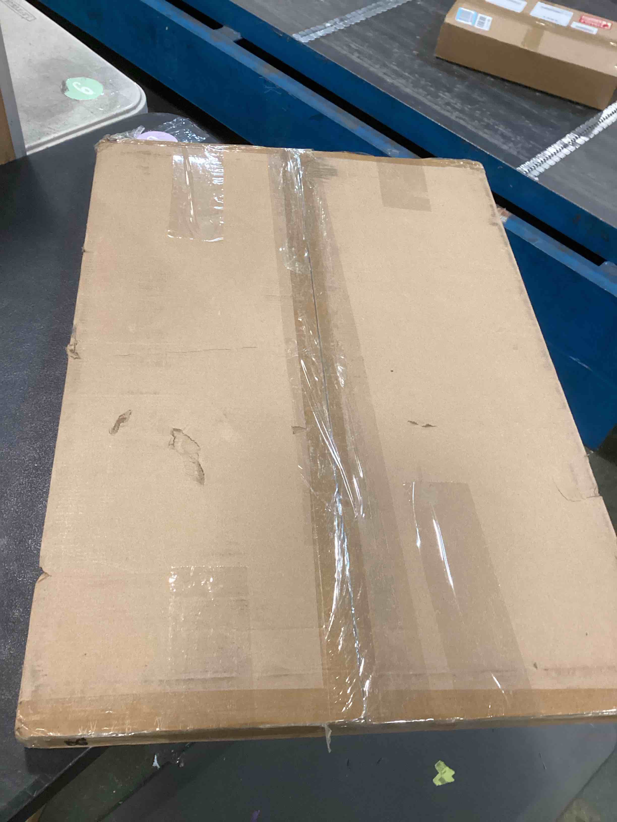 https://s3.amazonaws.com/lotting-images-prod/bidfta/TEA1503850_1735946452413.jpeg